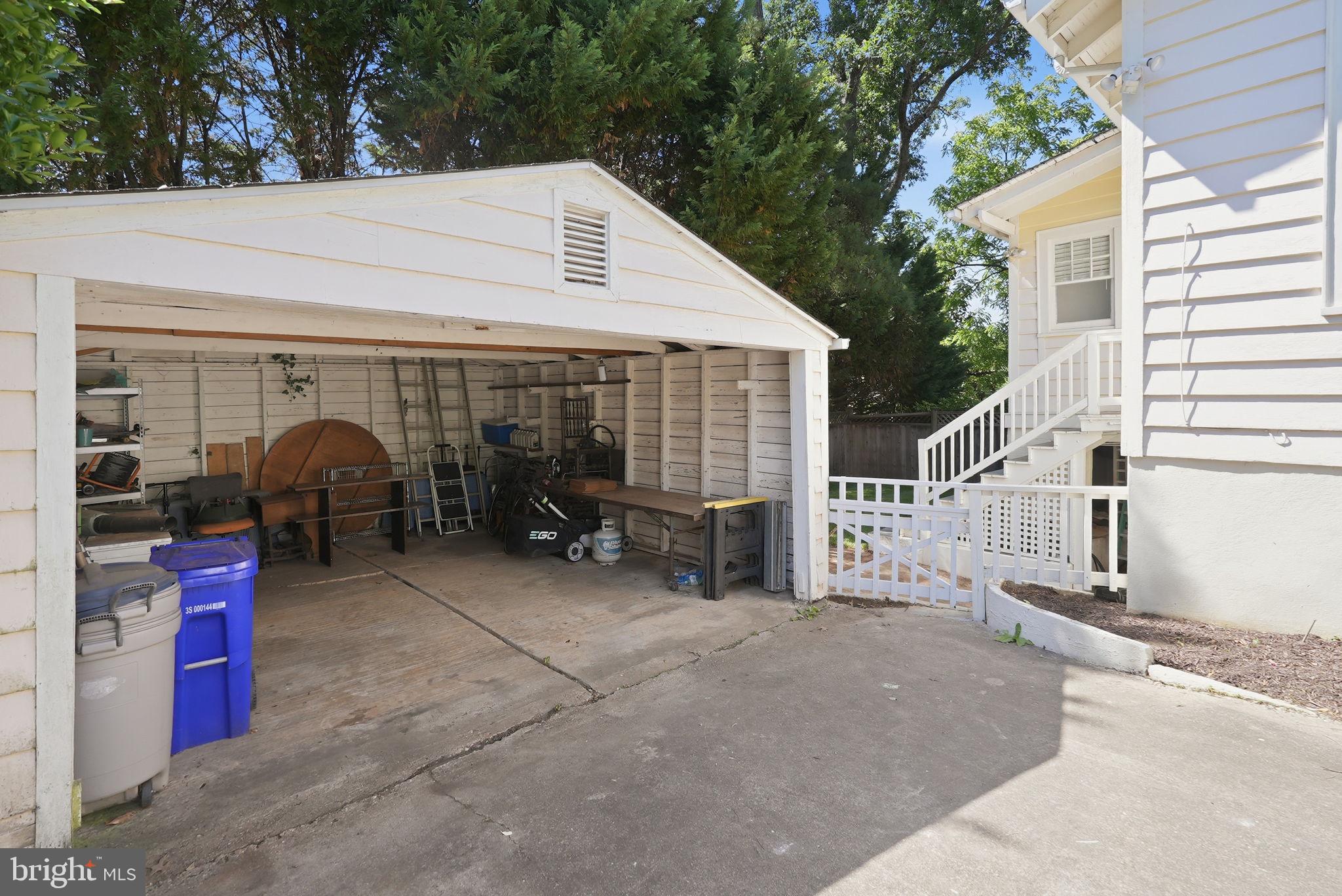CHEVY CHASE - Residential