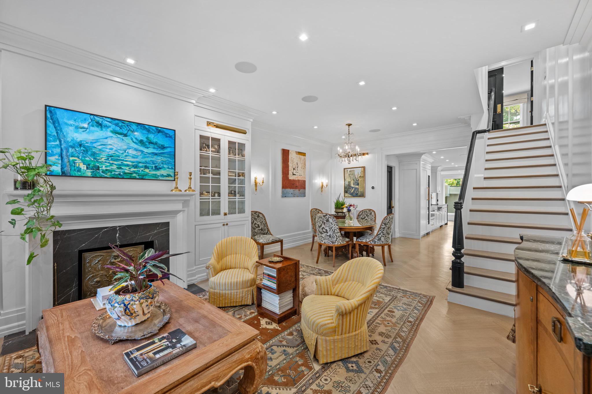 DUPONT CIRCLE - Residential