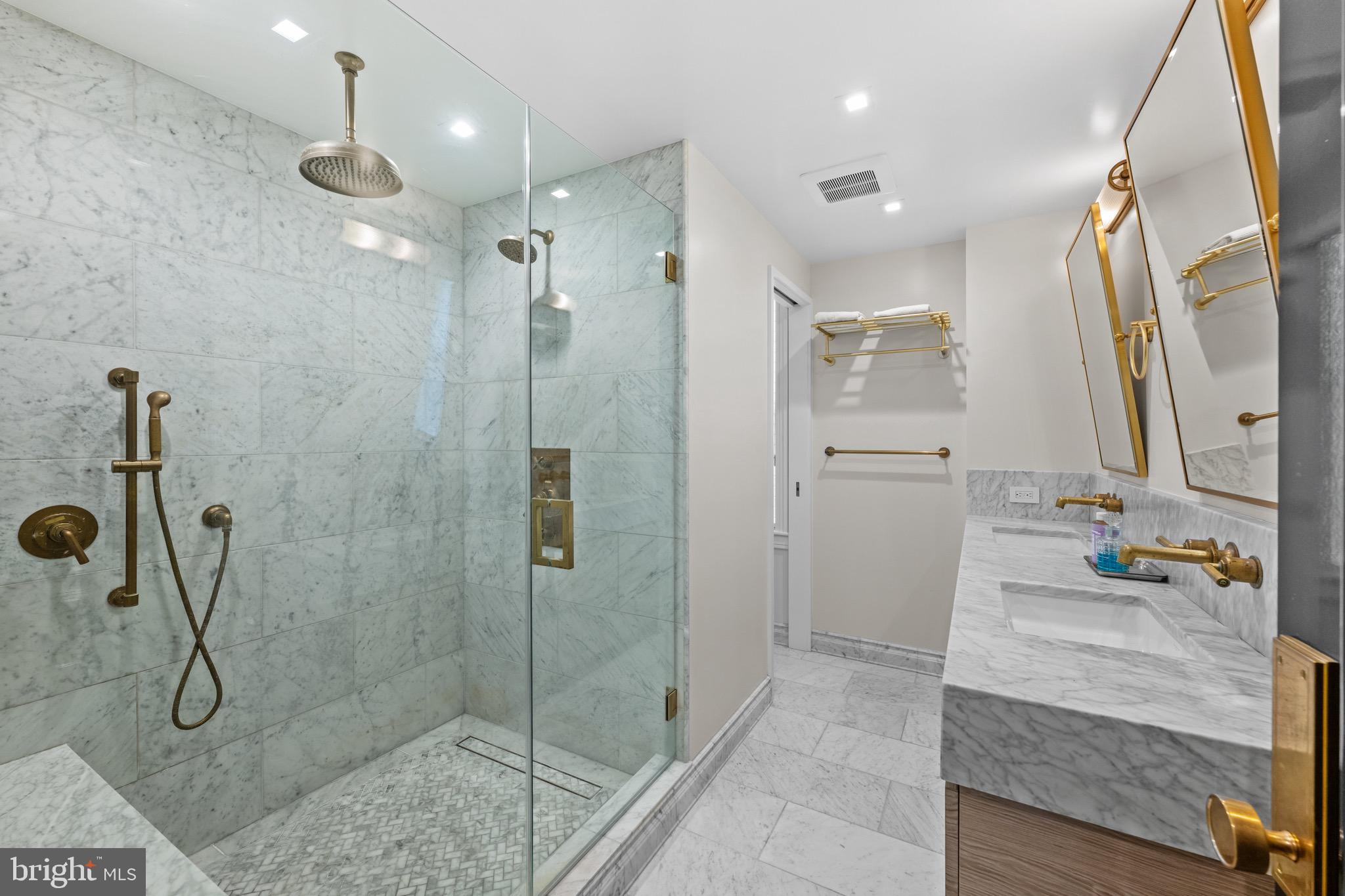 DUPONT CIRCLE - Residential