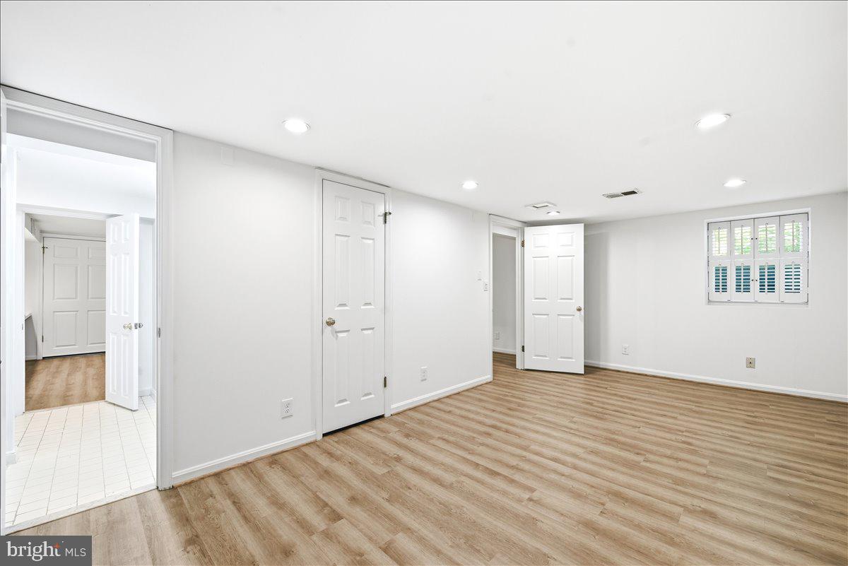 CHEVY CHASE - Residential
