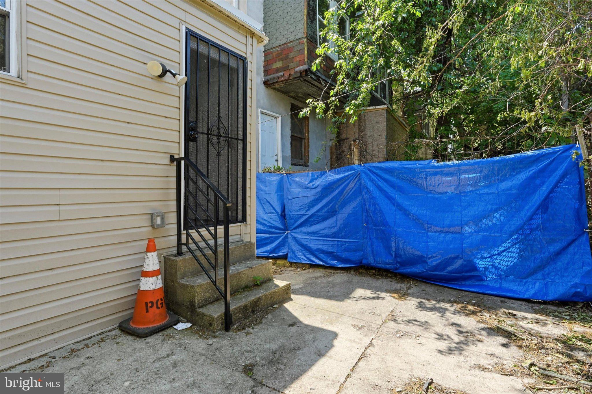 PHILADELPHIA (NORTHWEST) - Residential