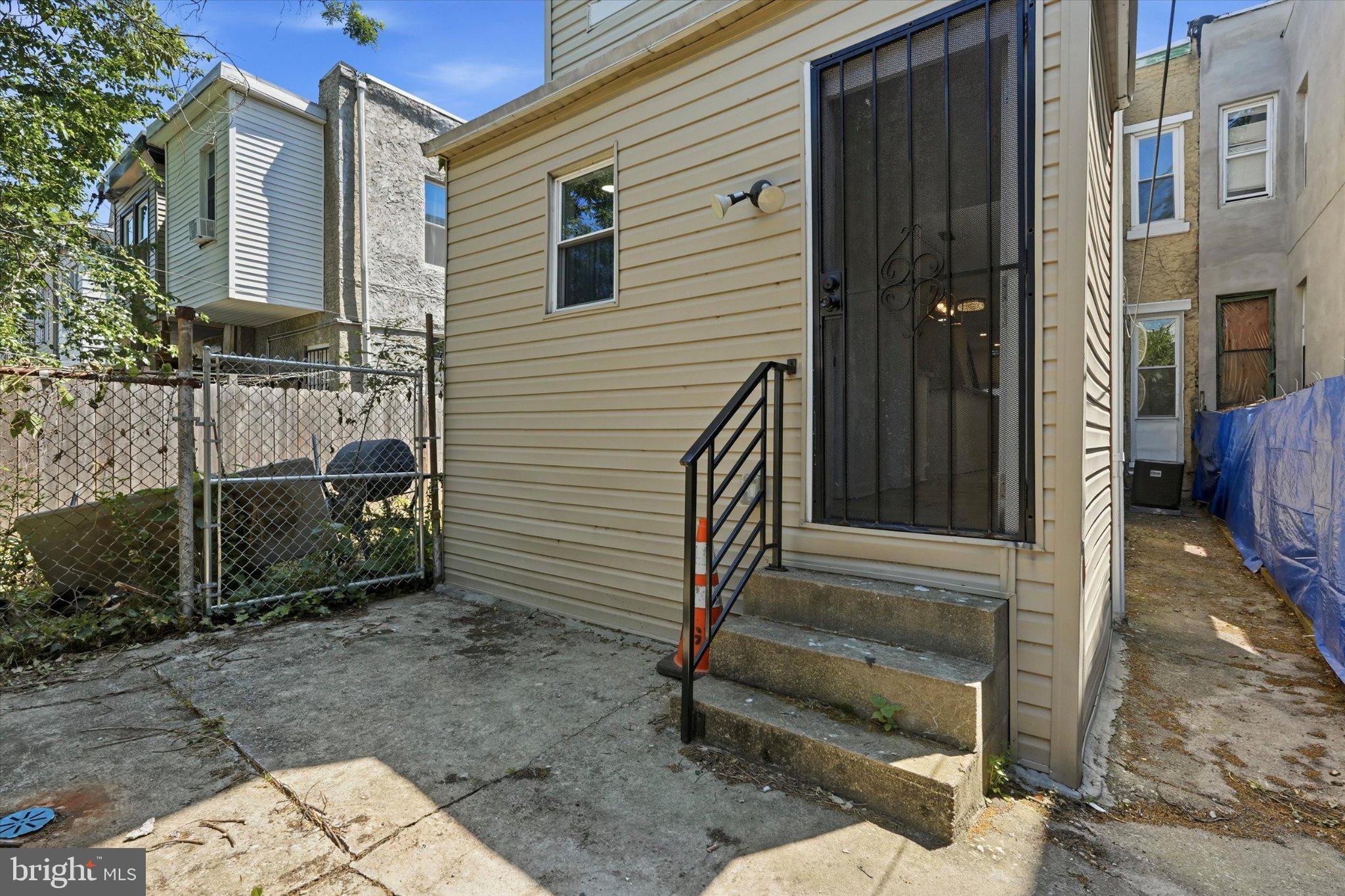 PHILADELPHIA (NORTHWEST) - Residential