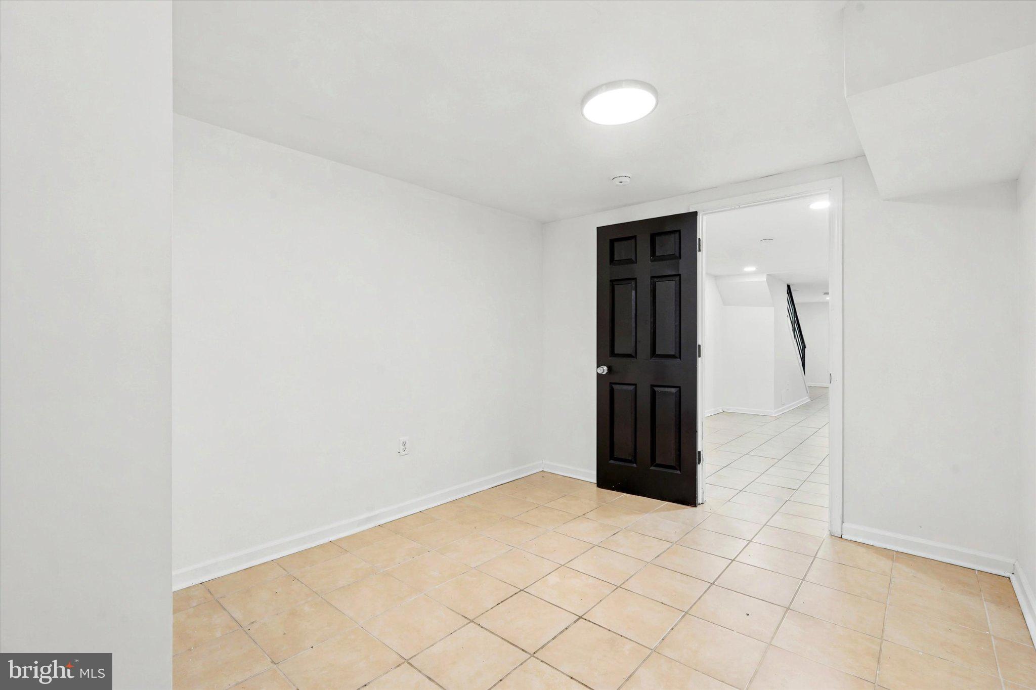 PHILADELPHIA (NORTHWEST) - Residential