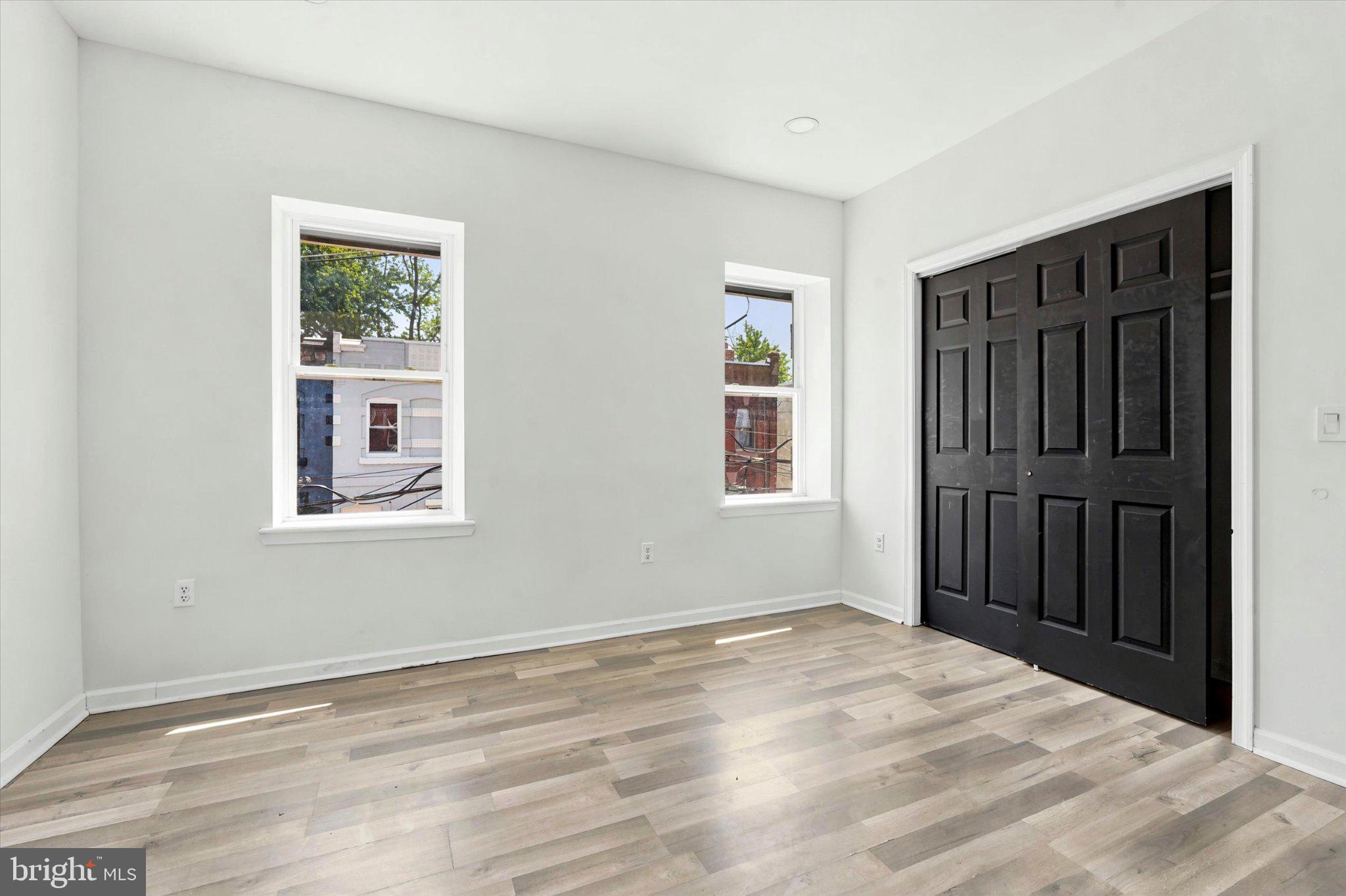 PHILADELPHIA (NORTHWEST) - Residential