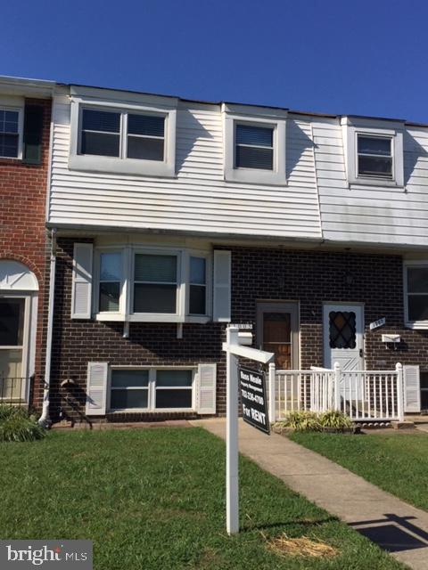 DON'T MISS THIS 3 BEDROOM, 2.5 FULL BATH HOME LOCATED IN HUNTSMOOR. THIS HOME FEATURES HARDWOOD FLOORS THROUGHOUT, REAR COVERED DECK OFF KITCHEN AND LOWER LEVEL PATIO  /  THE MAIN LEVEL INCLUDES LIVING ROOM AND  DINING ROOM COMBO, BAY WINDOW IN THE LIVING ROOM. THE UPPER LEVEL HAS 3 BEDROOMS  AND FULL BATHROOM IN THE HALLWAY AND HALF BATH OFF MBR . FULLY FINISHED BASEMENT WITH SEPARATE SPACIOUS LAUNDRY ROOM AND HALF BATH WITH SHOWER / PARKING PAD IN REAR. LOCATED NEAR UMBC AND CONVENIENT TO MAJOR HIGHWAYS AND SHOPS. COME SEE THIS HOME TODAY