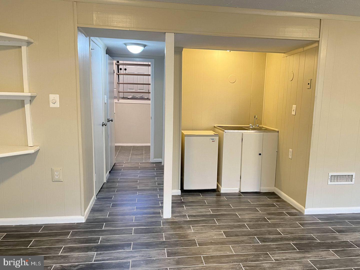 CYRANDALL VALLEY NORTH - Residential Lease