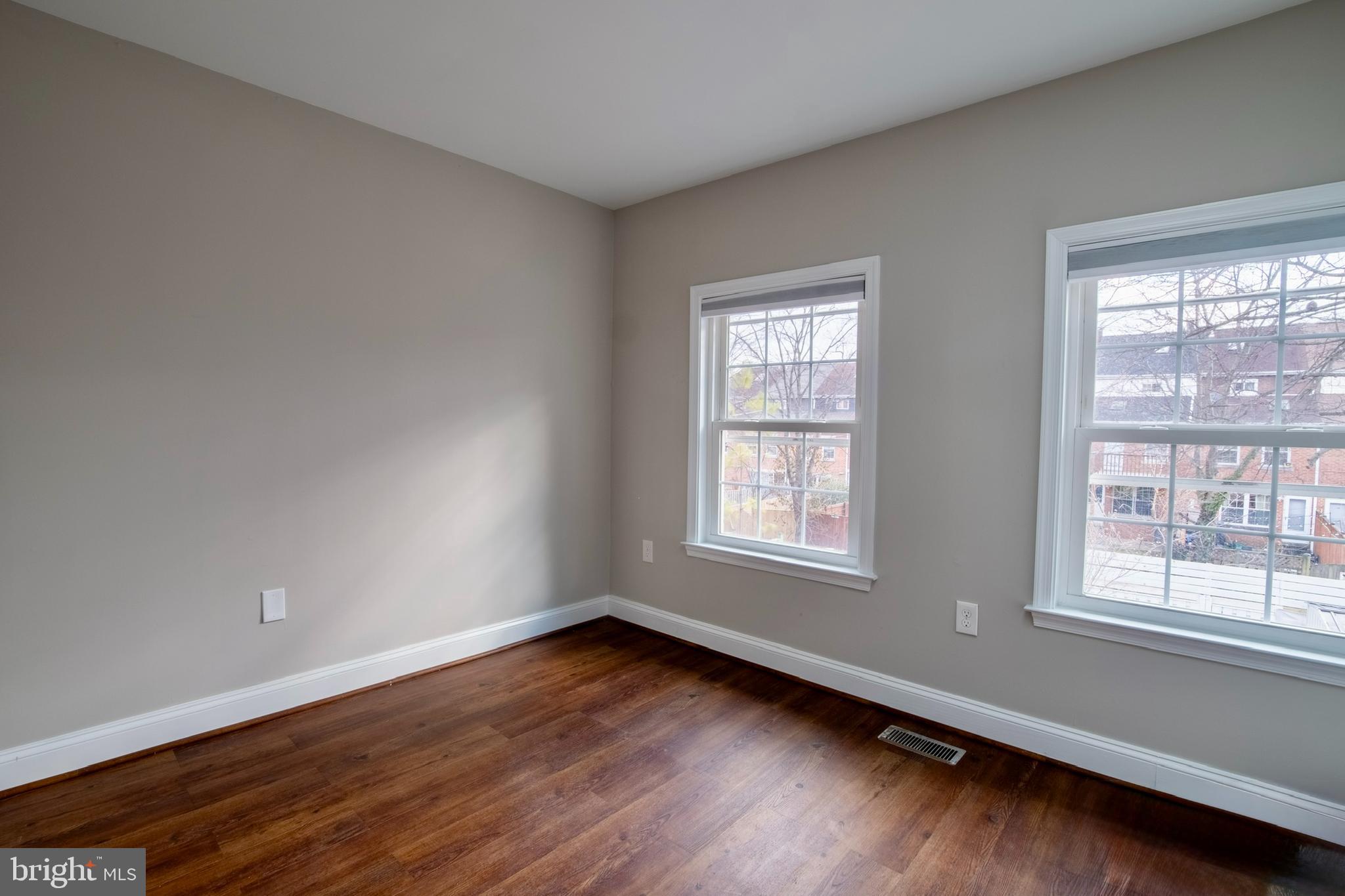 BUTCHERS HILL - Residential