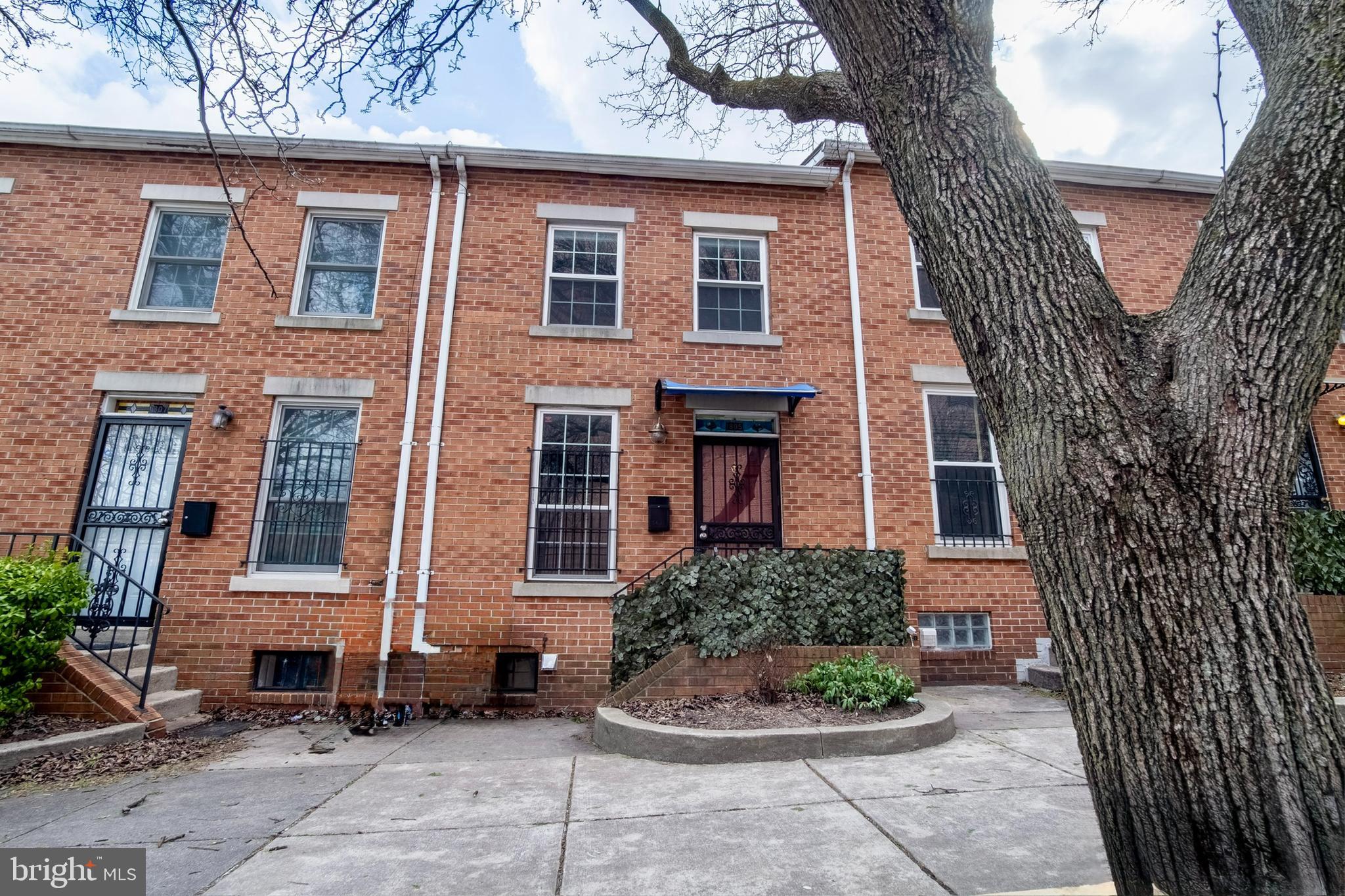 BUTCHERS HILL - Residential