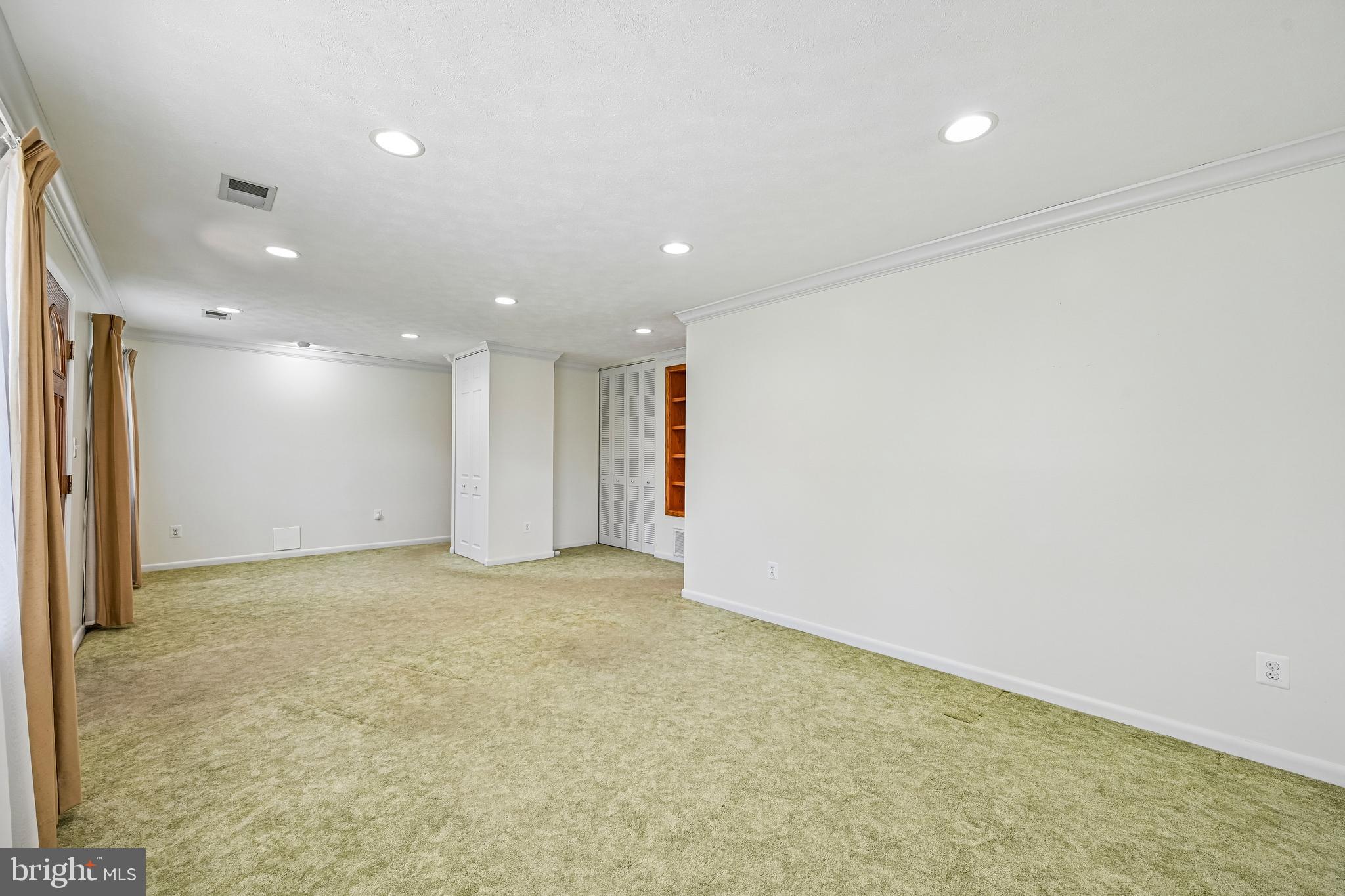 EDGE MEAD - Residential