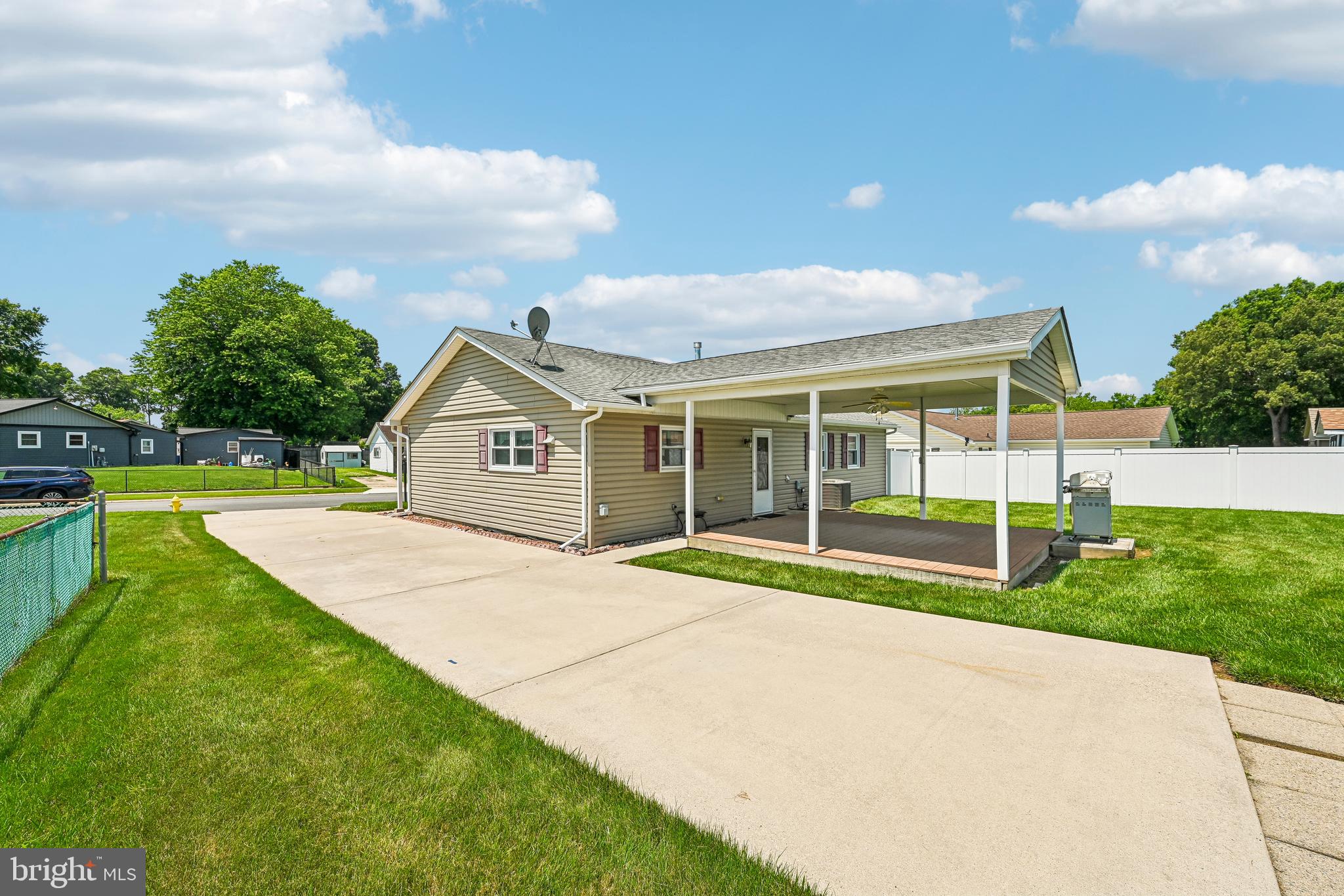 EDGE MEAD - Residential