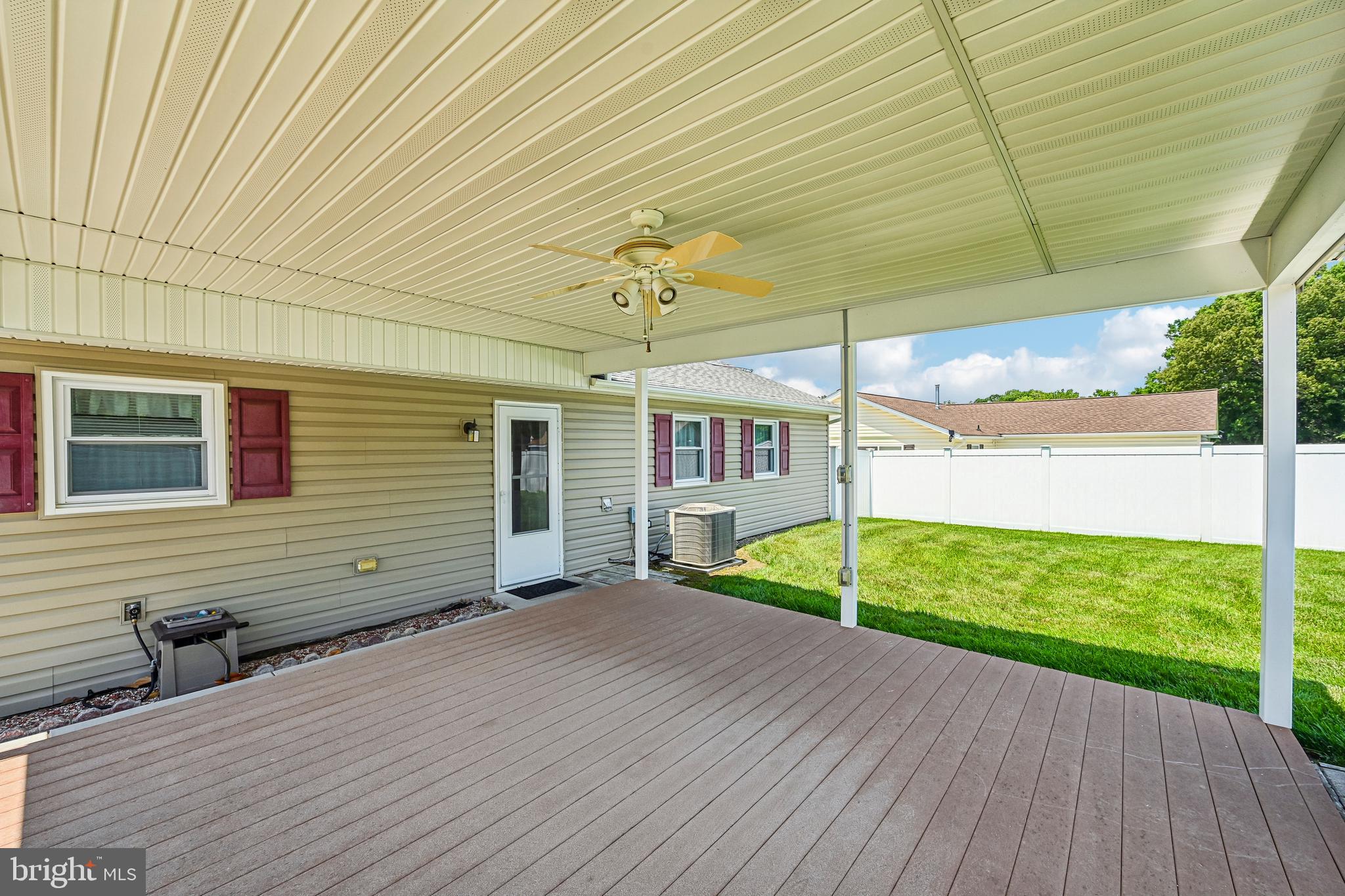 EDGE MEAD - Residential