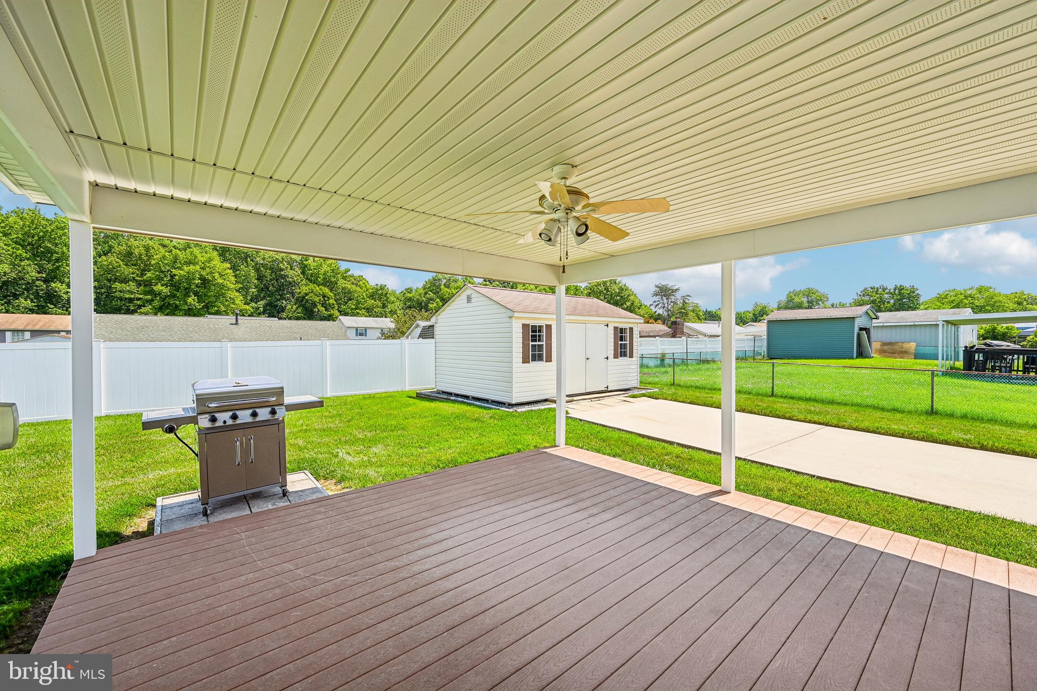 EDGE MEAD - Residential