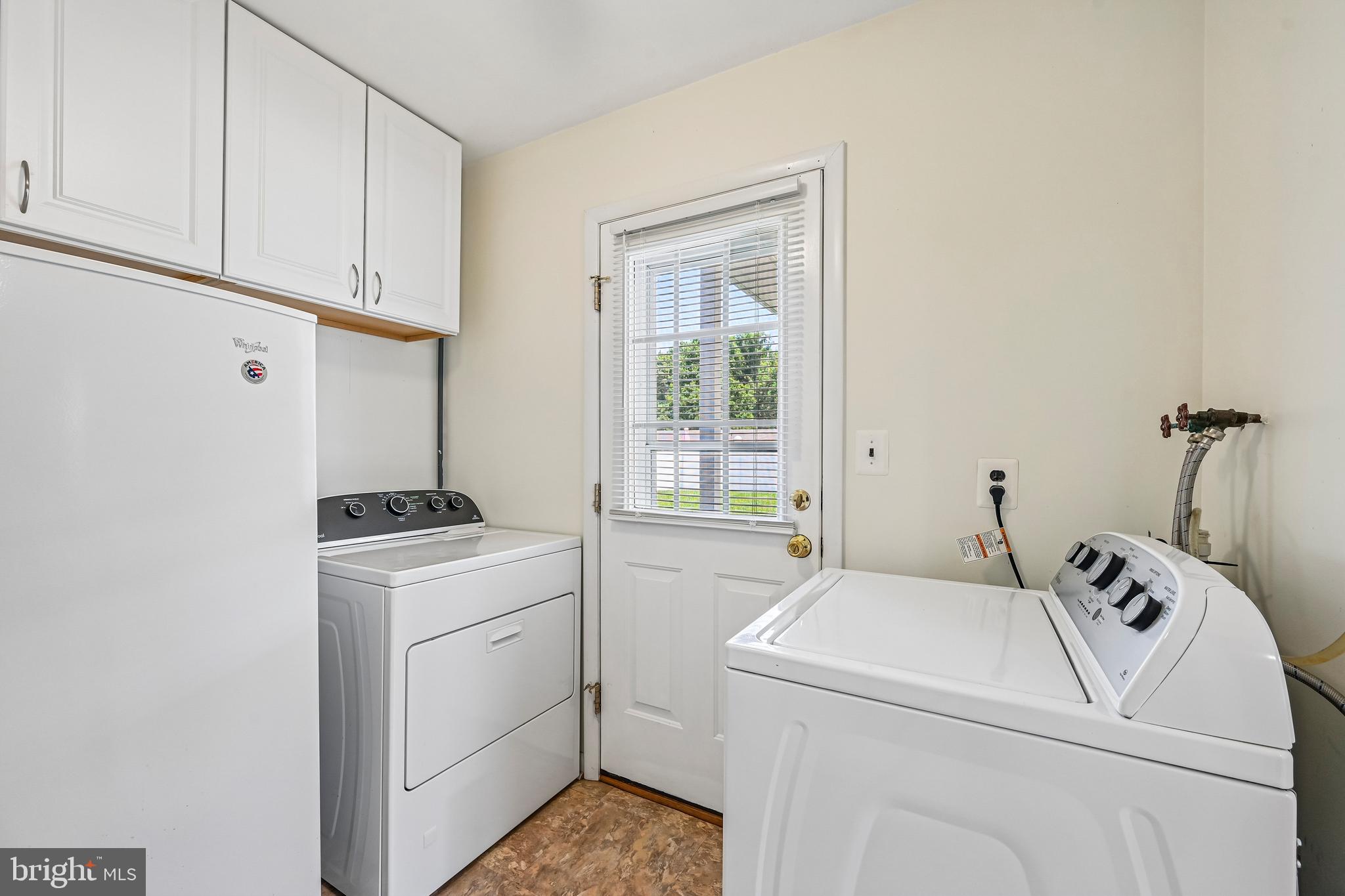 EDGE MEAD - Residential