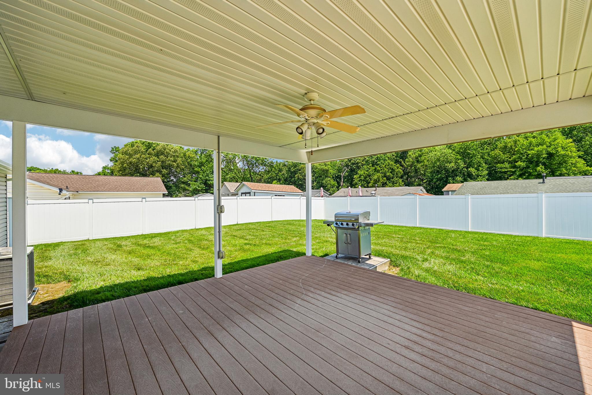 EDGE MEAD - Residential