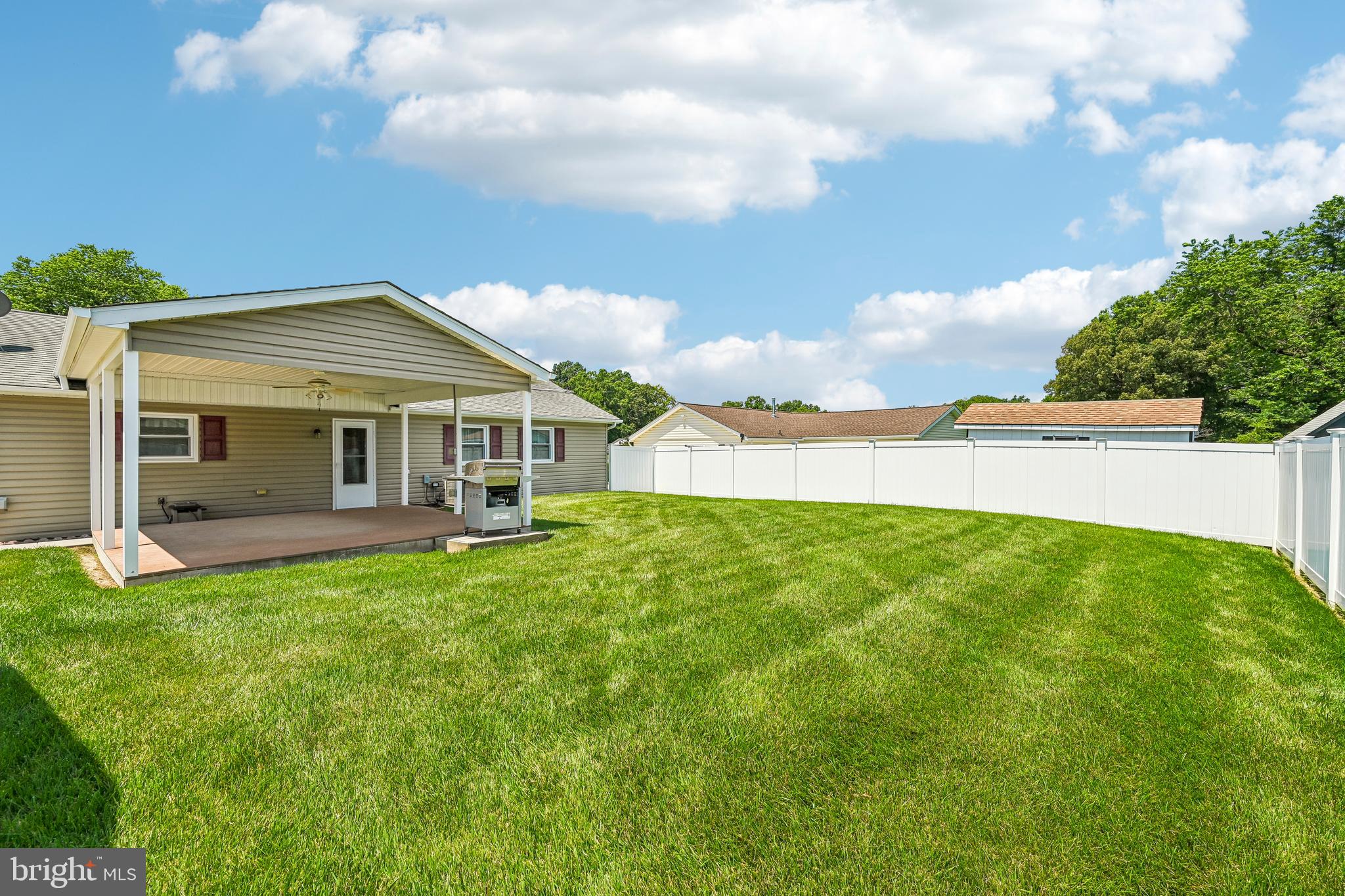 EDGE MEAD - Residential