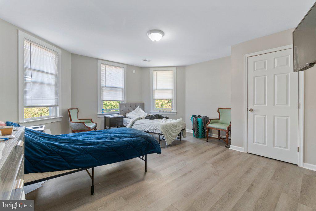 HAMILTON - Residential