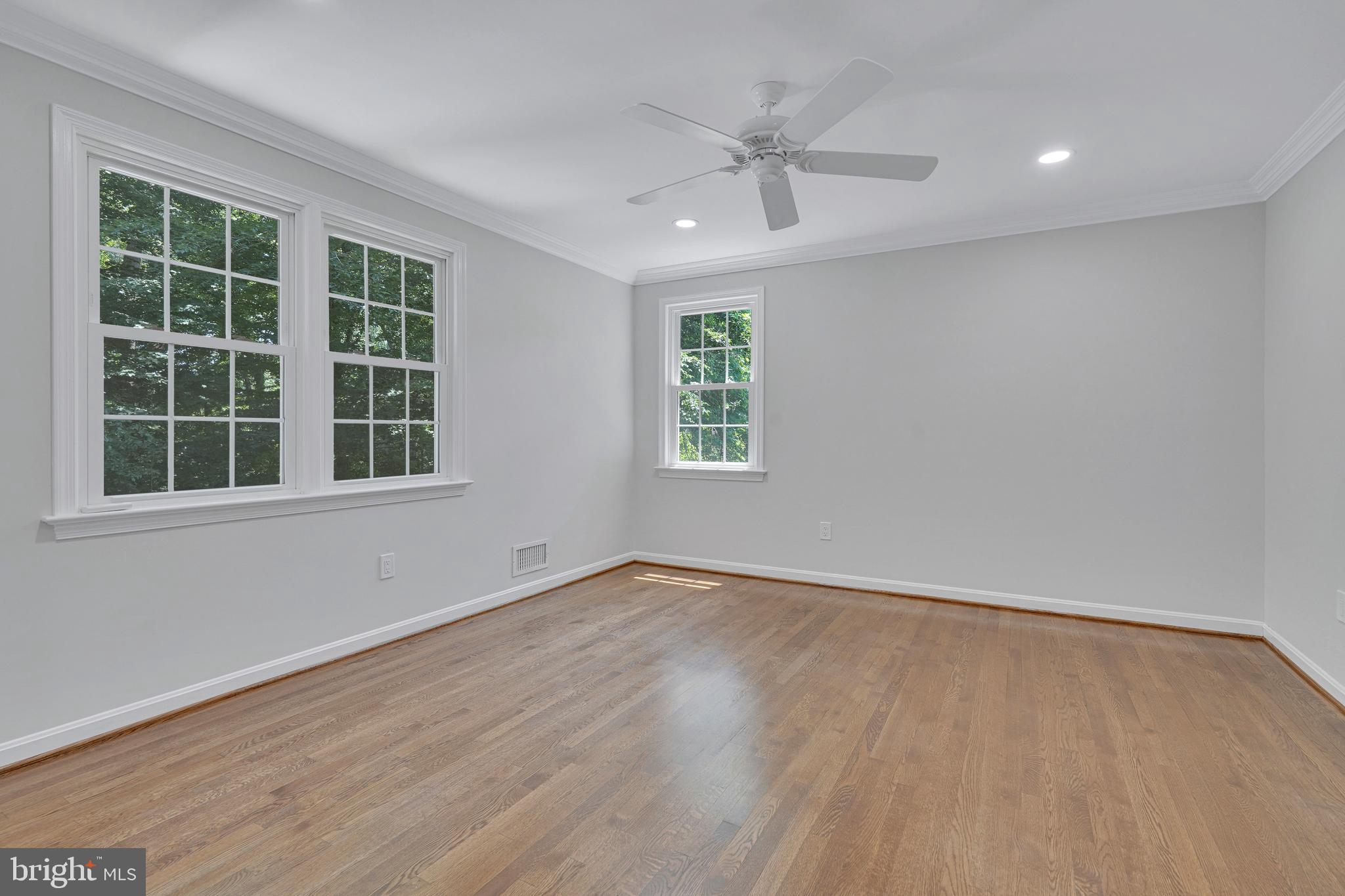 WAYNEWOOD - Residential