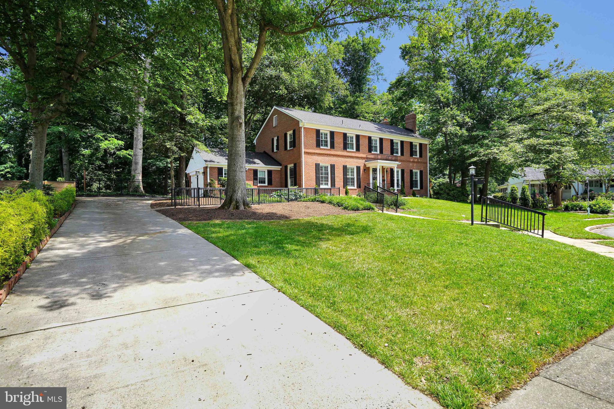 WAYNEWOOD - Residential