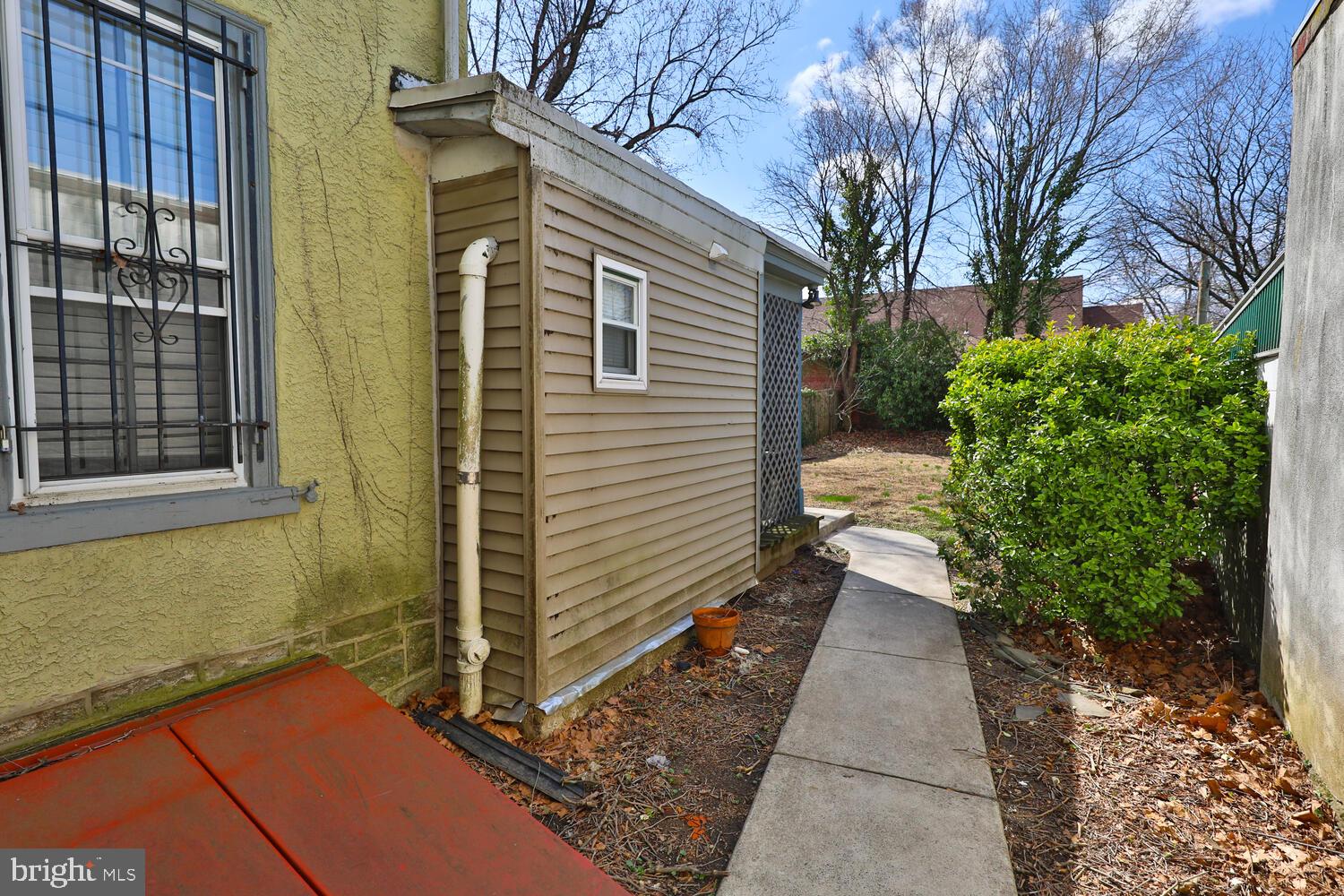 GERMANTOWN (WEST) - Residential