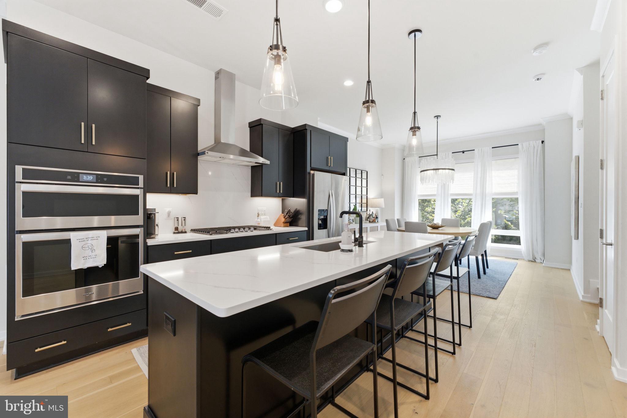 COMMONWEALTH PLACE AT WESTFIELDS - Residential