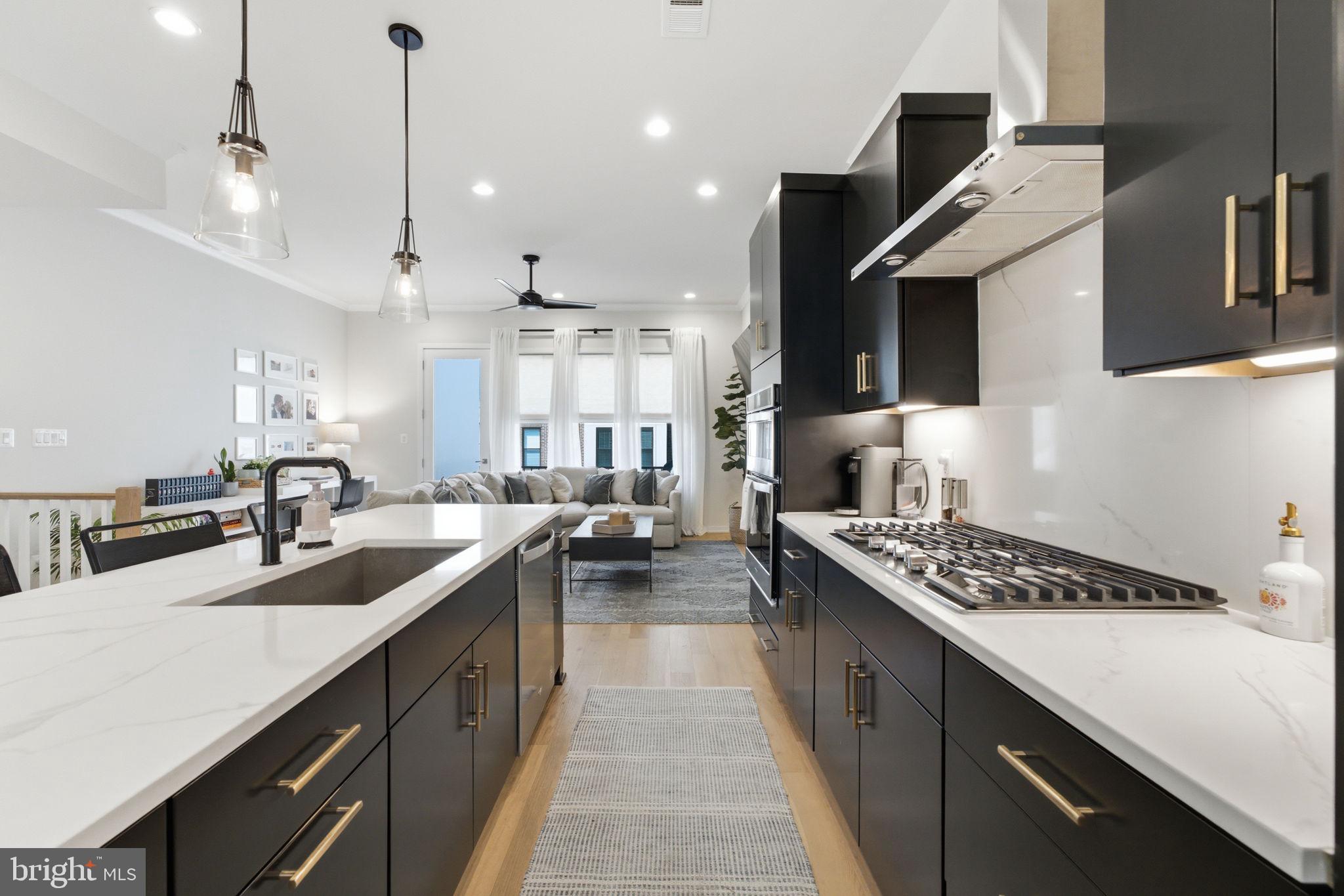 COMMONWEALTH PLACE AT WESTFIELDS - Residential