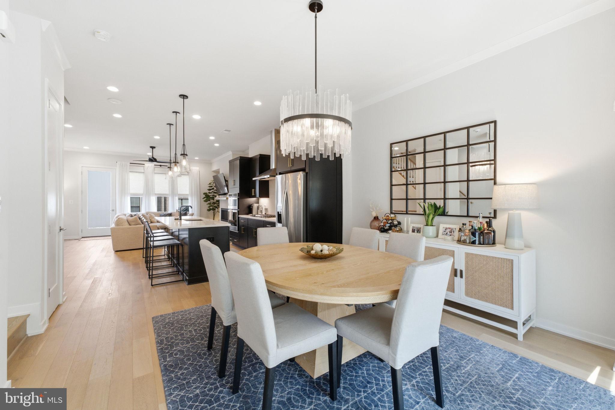 COMMONWEALTH PLACE AT WESTFIELDS - Residential