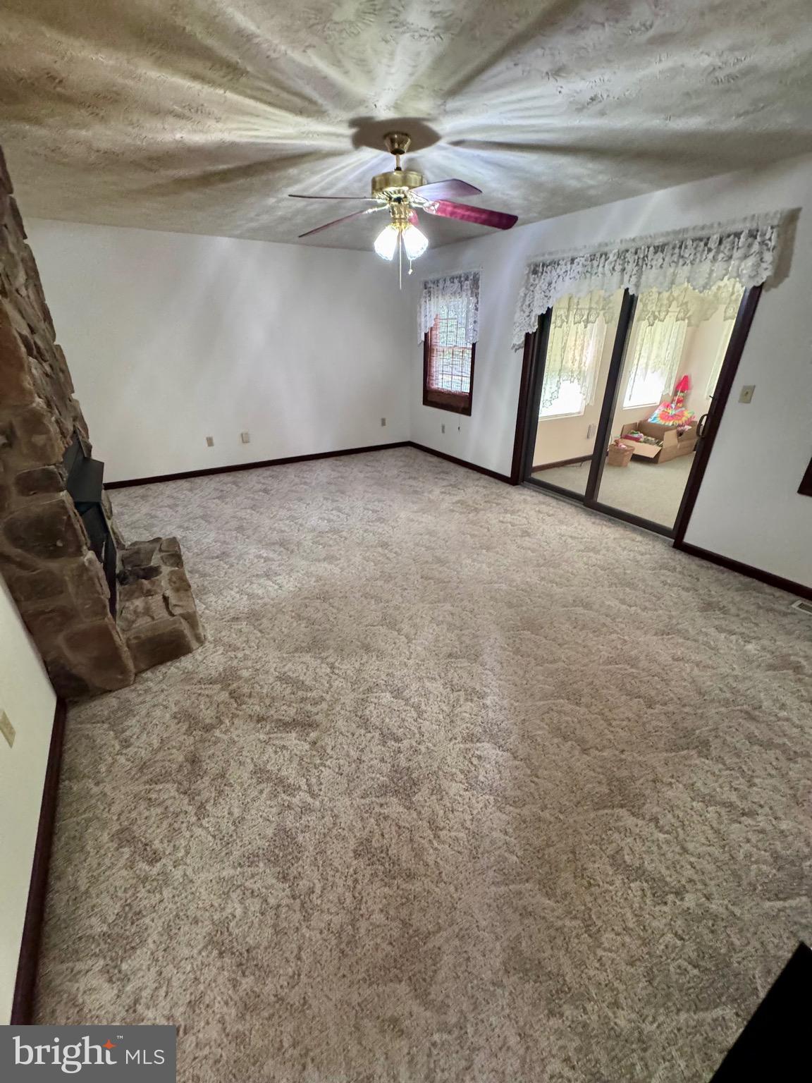 SUMMIT OAKS - Residential