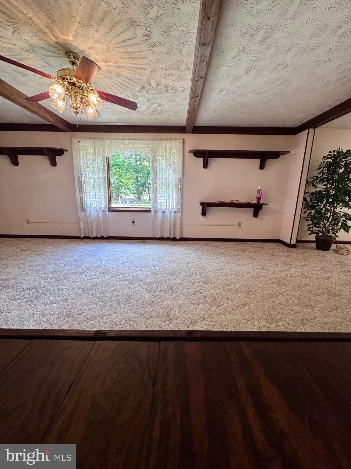SUMMIT OAKS - Residential