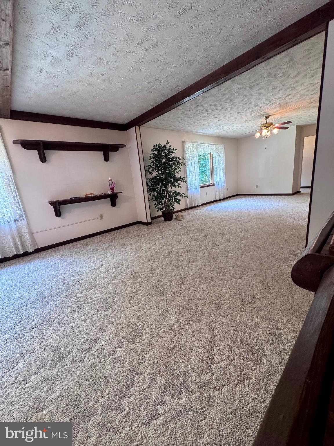 SUMMIT OAKS - Residential