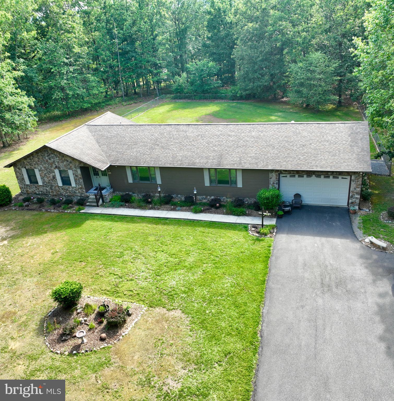 SUMMIT OAKS - Residential