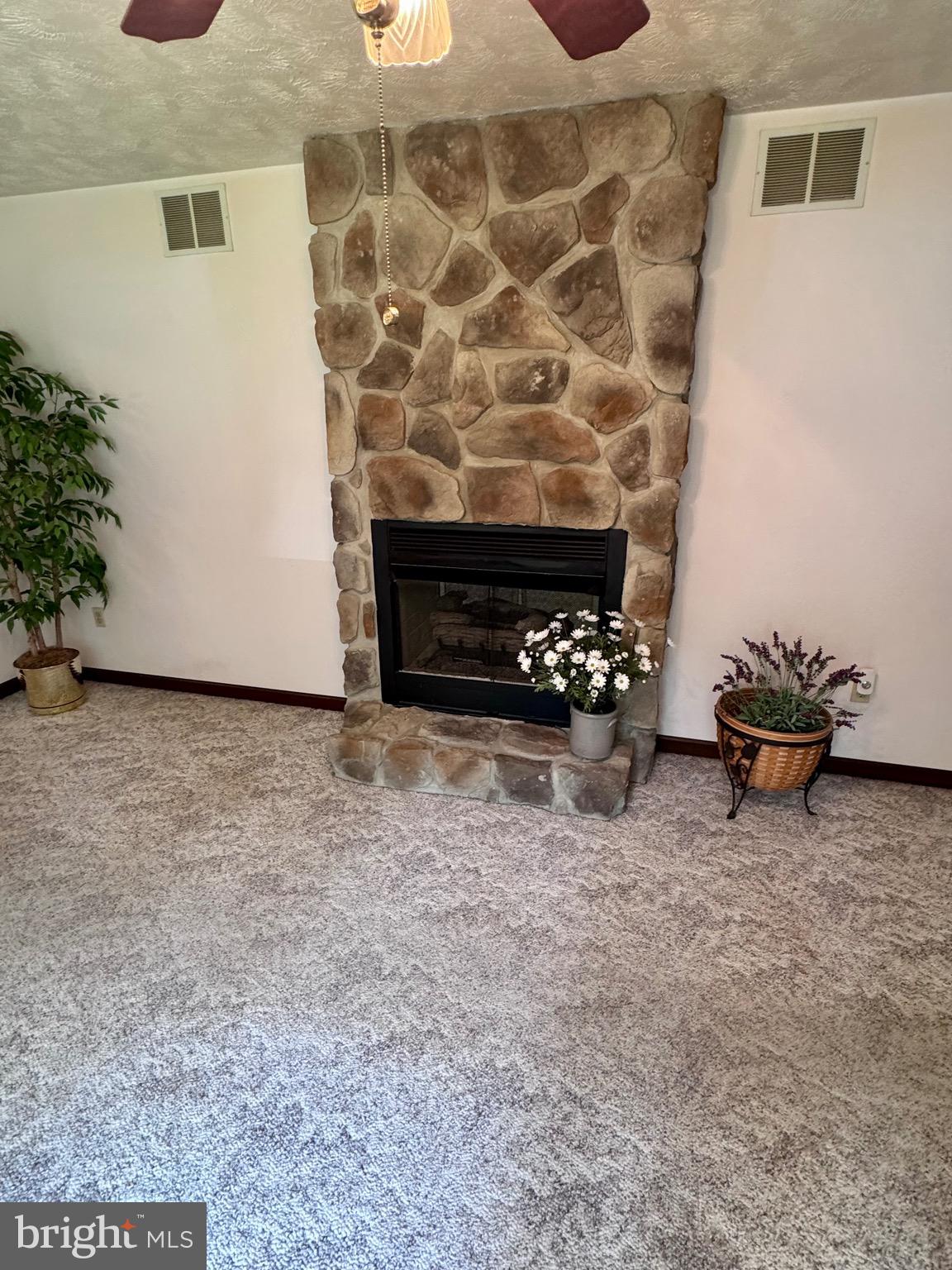 SUMMIT OAKS - Residential