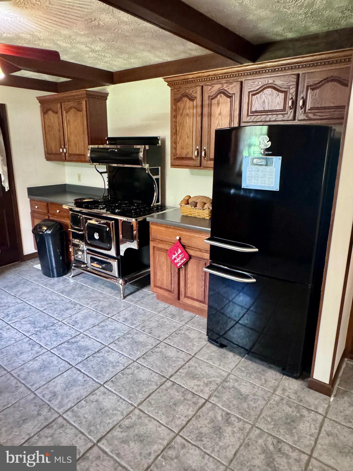 SUMMIT OAKS - Residential