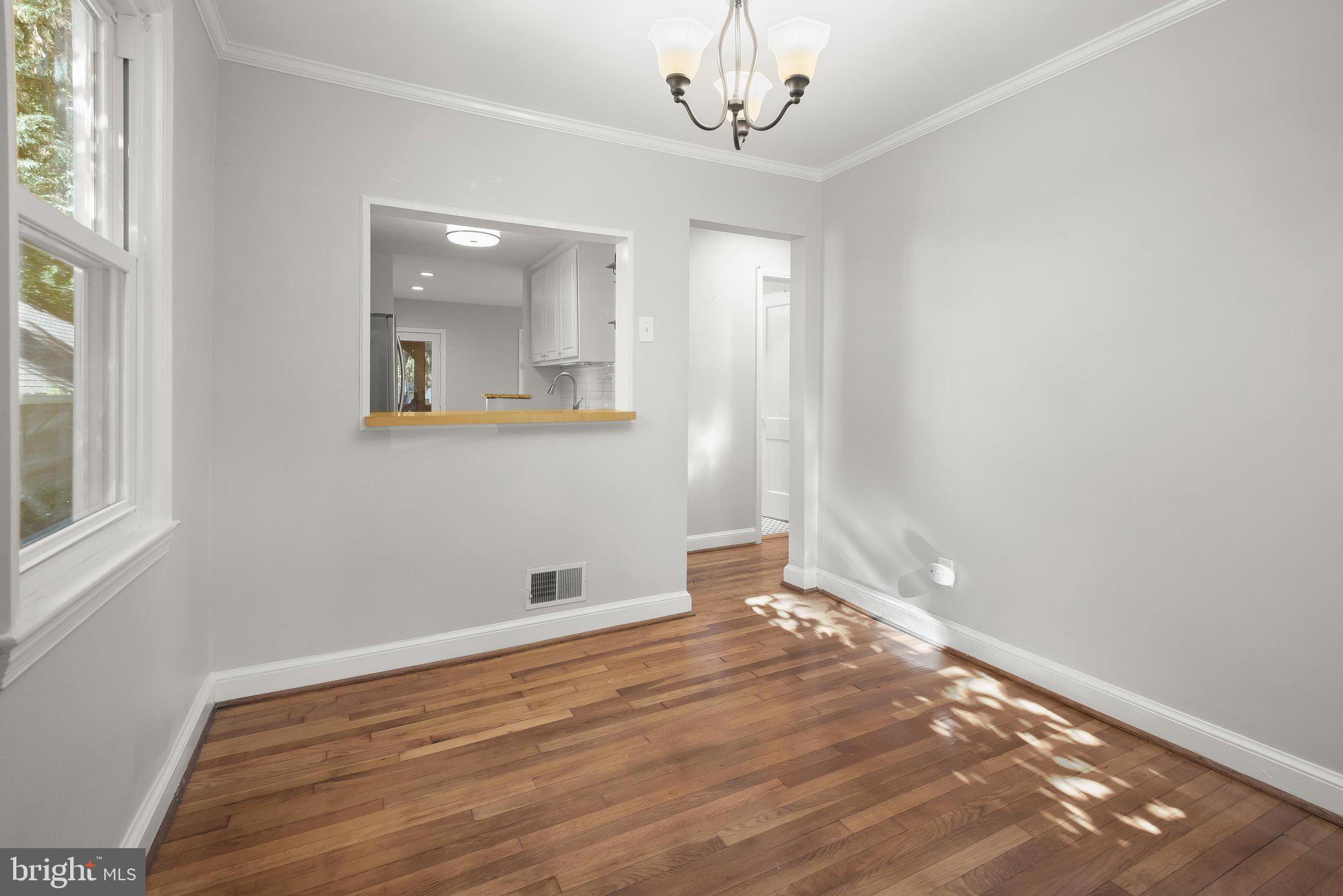 KENSINGTON - Residential