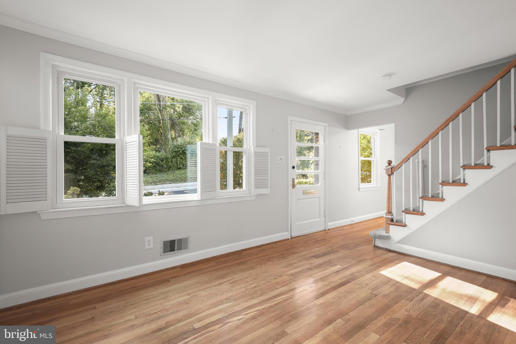 KENSINGTON - Residential