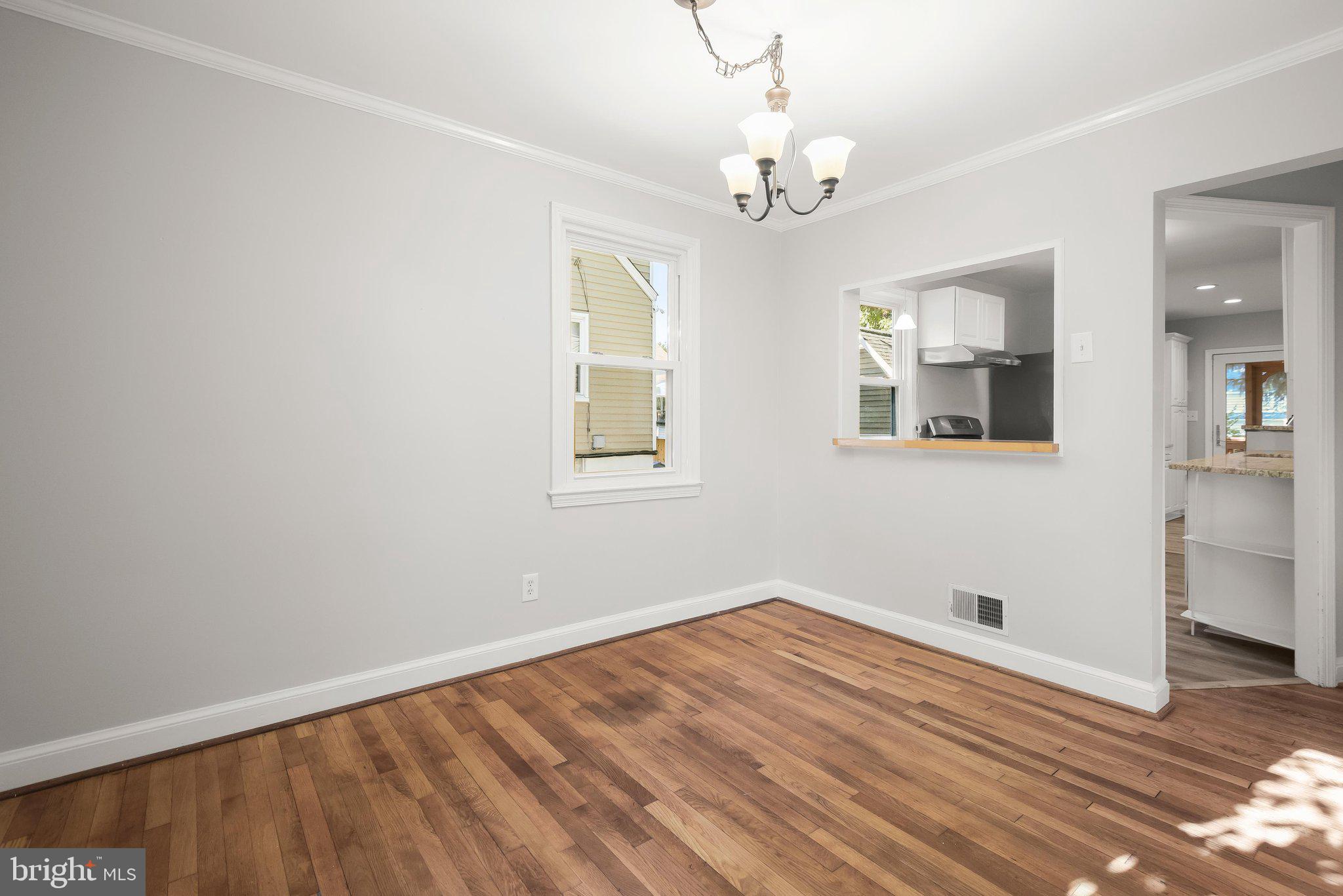 KENSINGTON - Residential