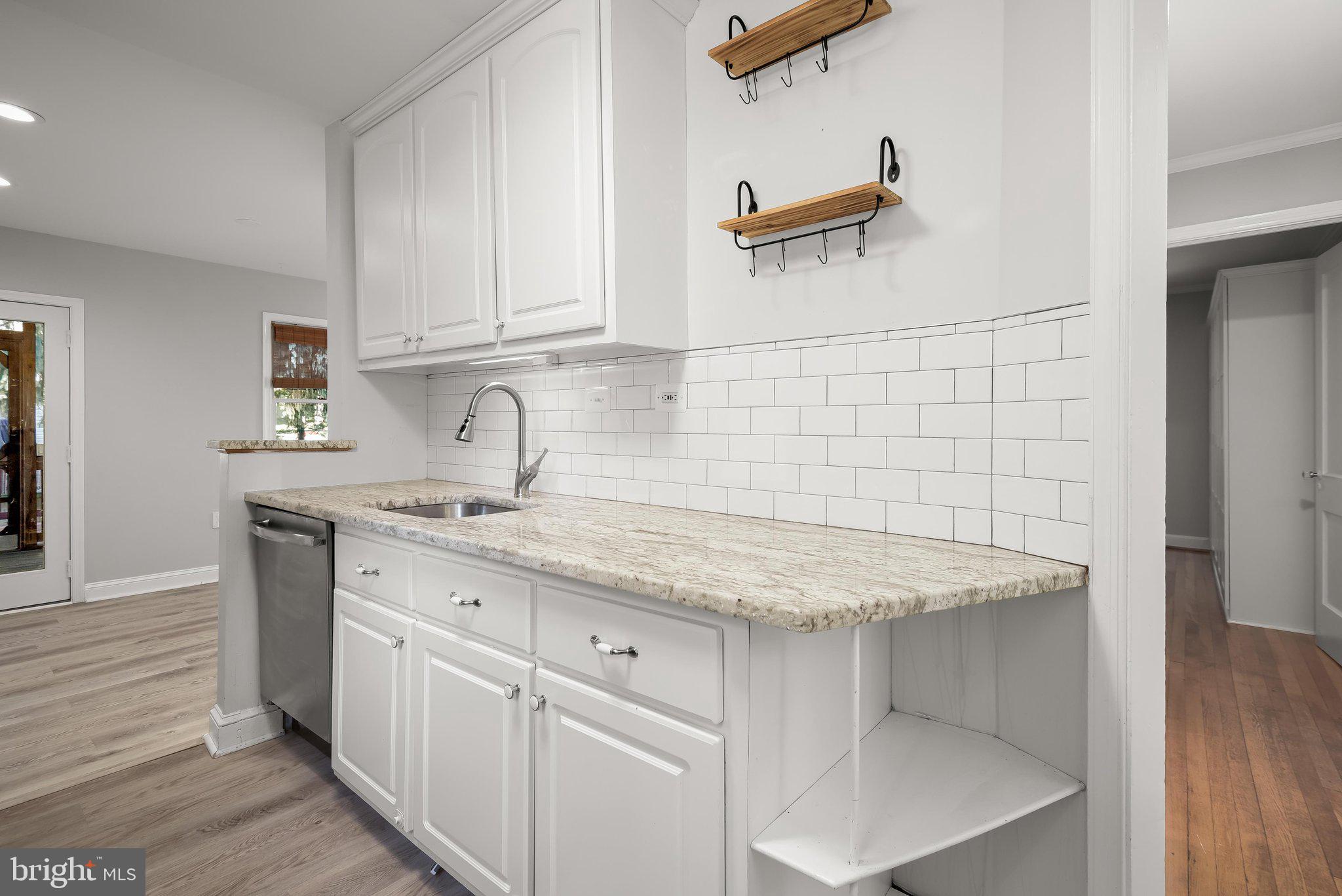 KENSINGTON - Residential