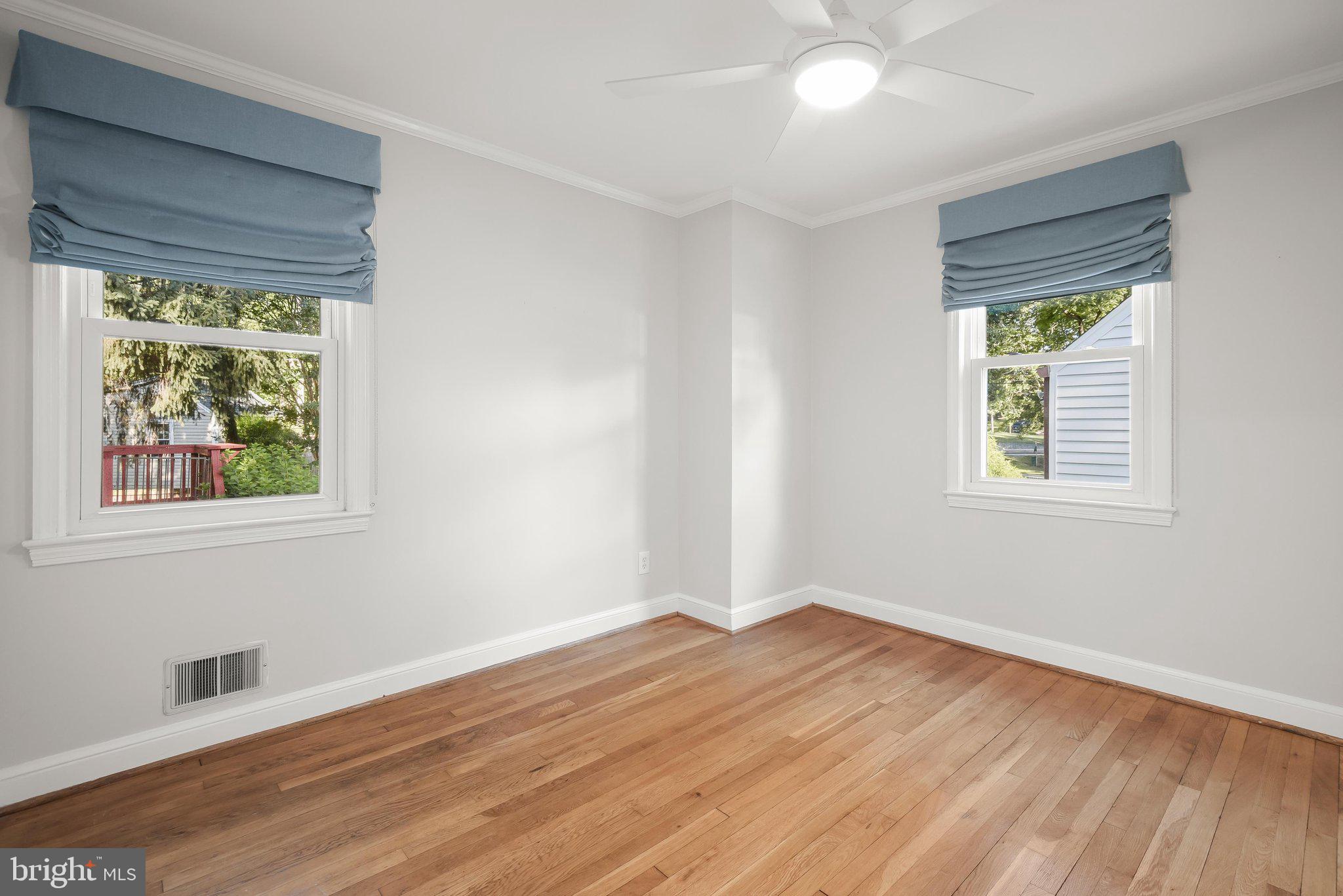 KENSINGTON - Residential