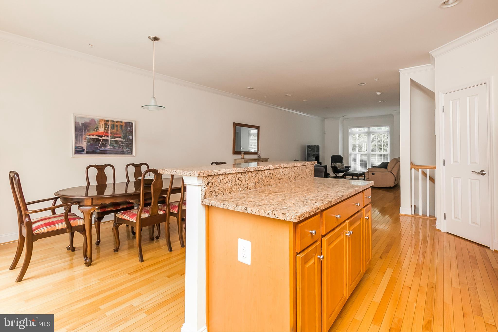 CAMDEN CROSSING - Residential Lease
