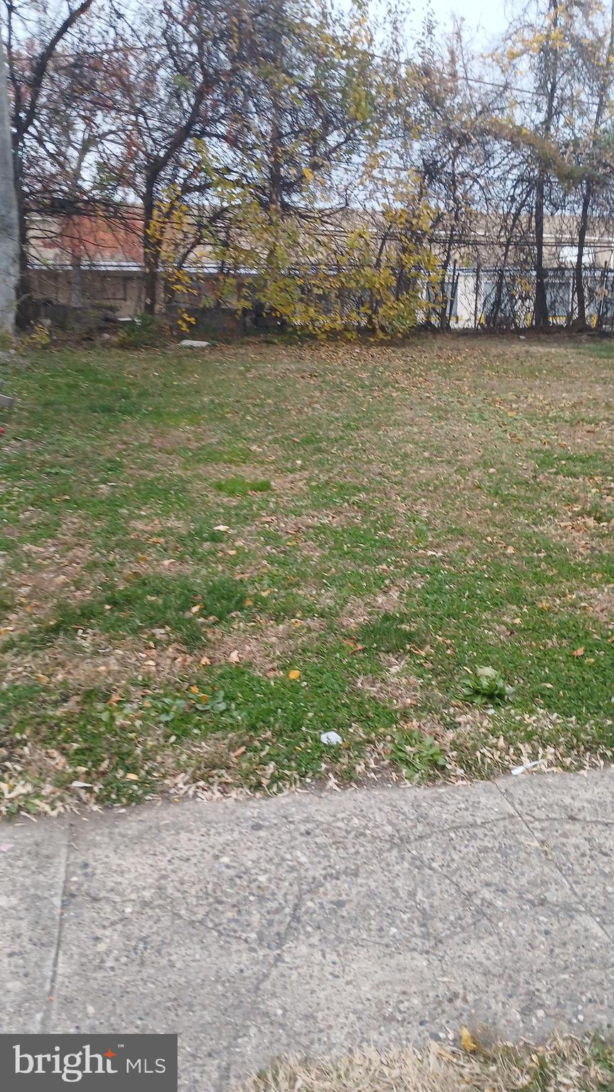 HUNTING PARK - Land