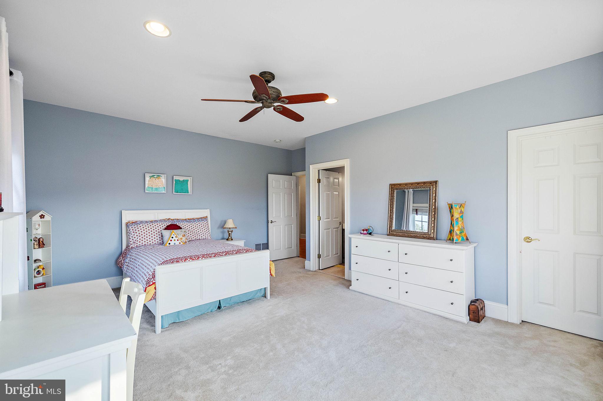 FLINT HILL CROSSING - Residential
