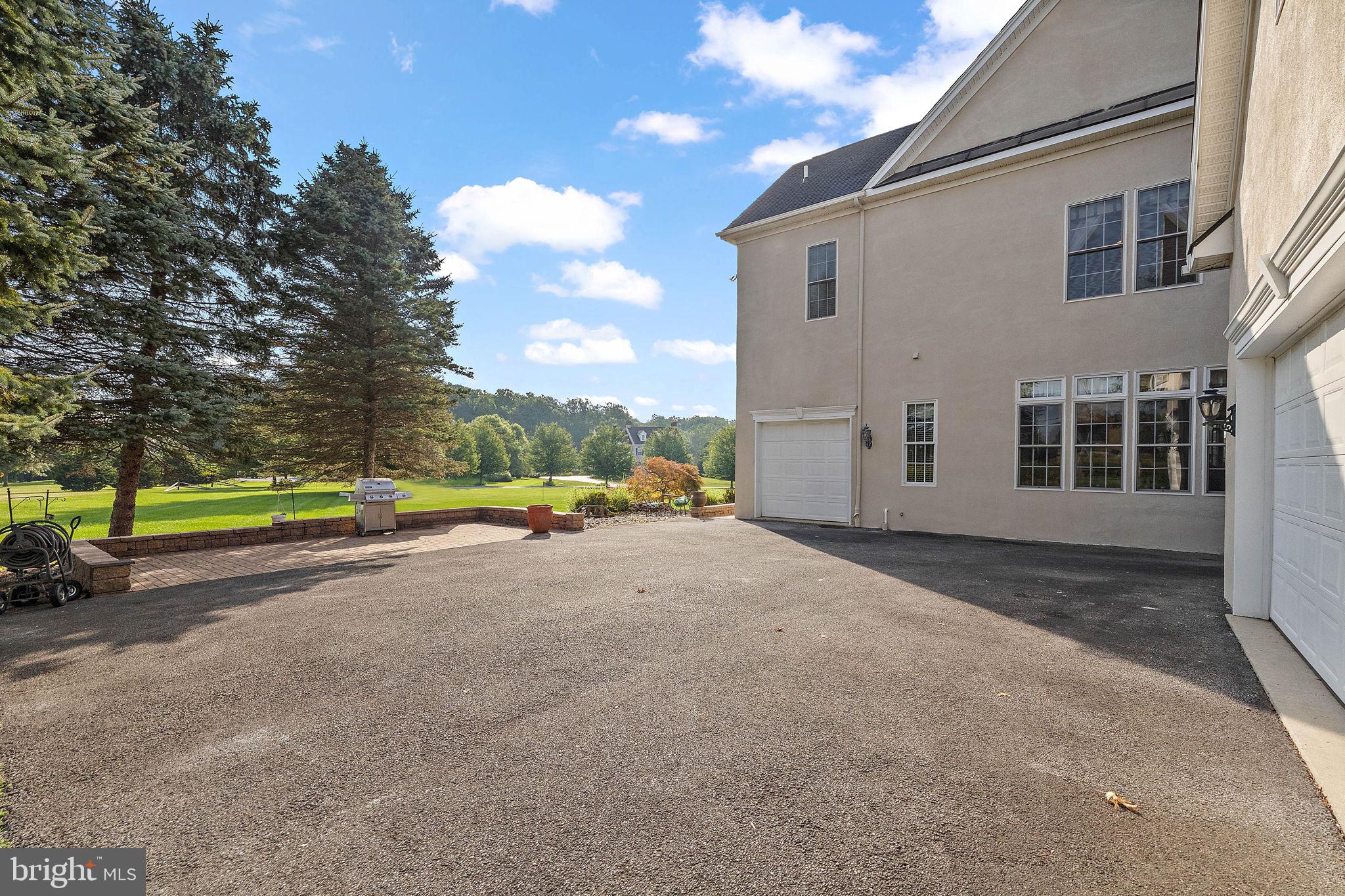 FLINT HILL CROSSING - Residential