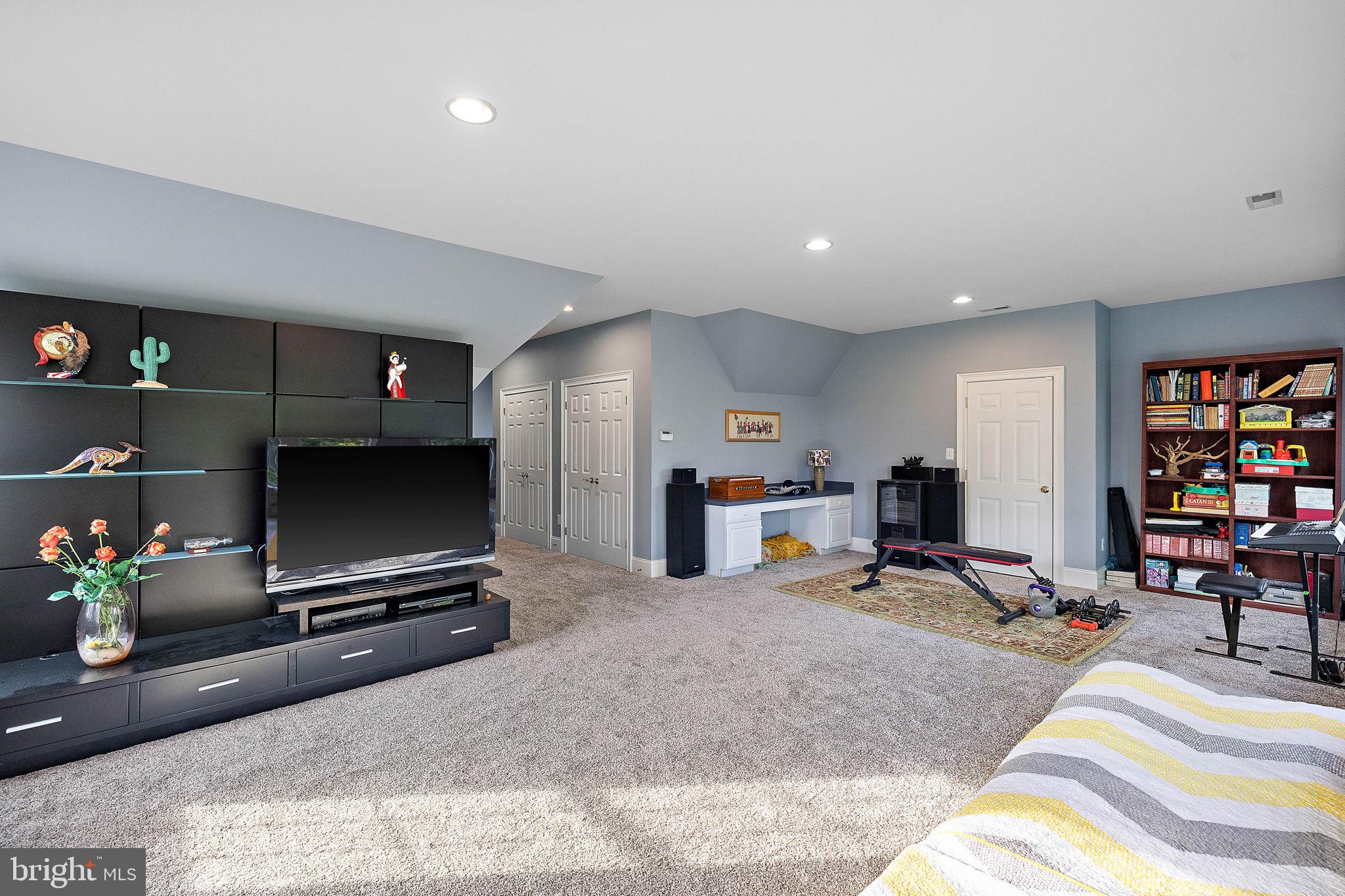 FLINT HILL CROSSING - Residential