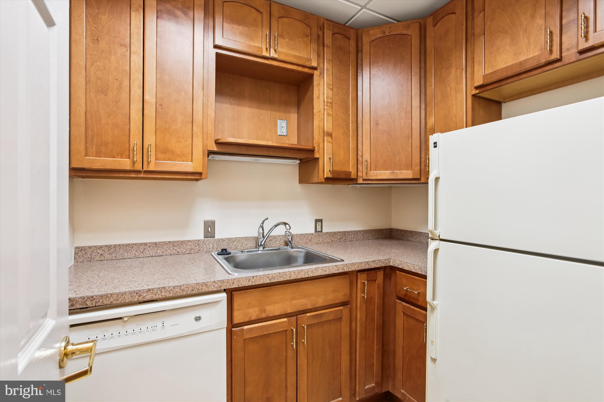 OLD TOWN ALEXANDRIA - Commercial Sale