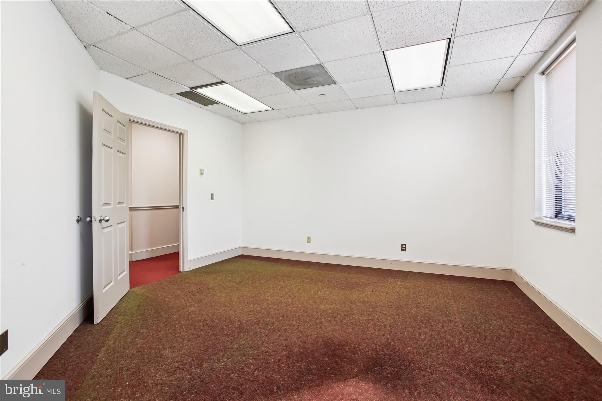 OLD TOWN ALEXANDRIA - Commercial Sale