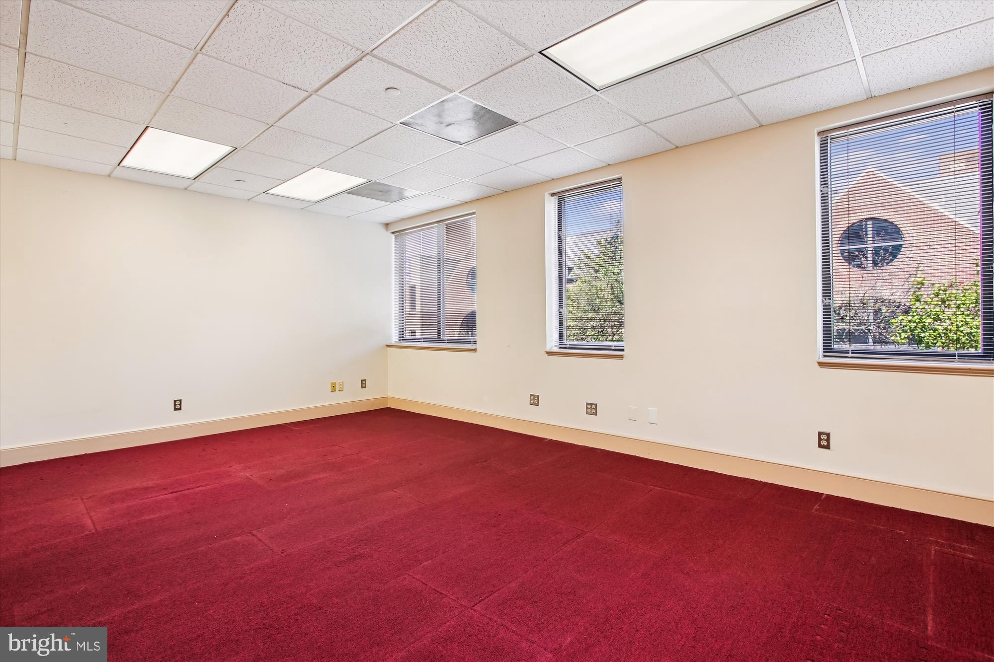 OLD TOWN ALEXANDRIA - Commercial Sale