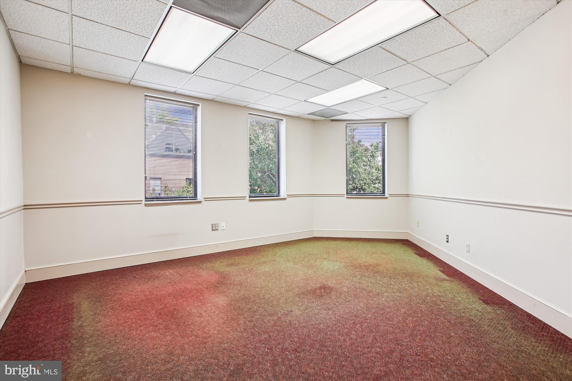 OLD TOWN ALEXANDRIA - Commercial Sale