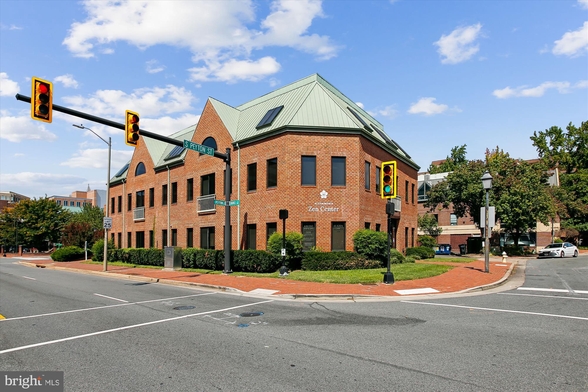 OLD TOWN ALEXANDRIA - Commercial Sale