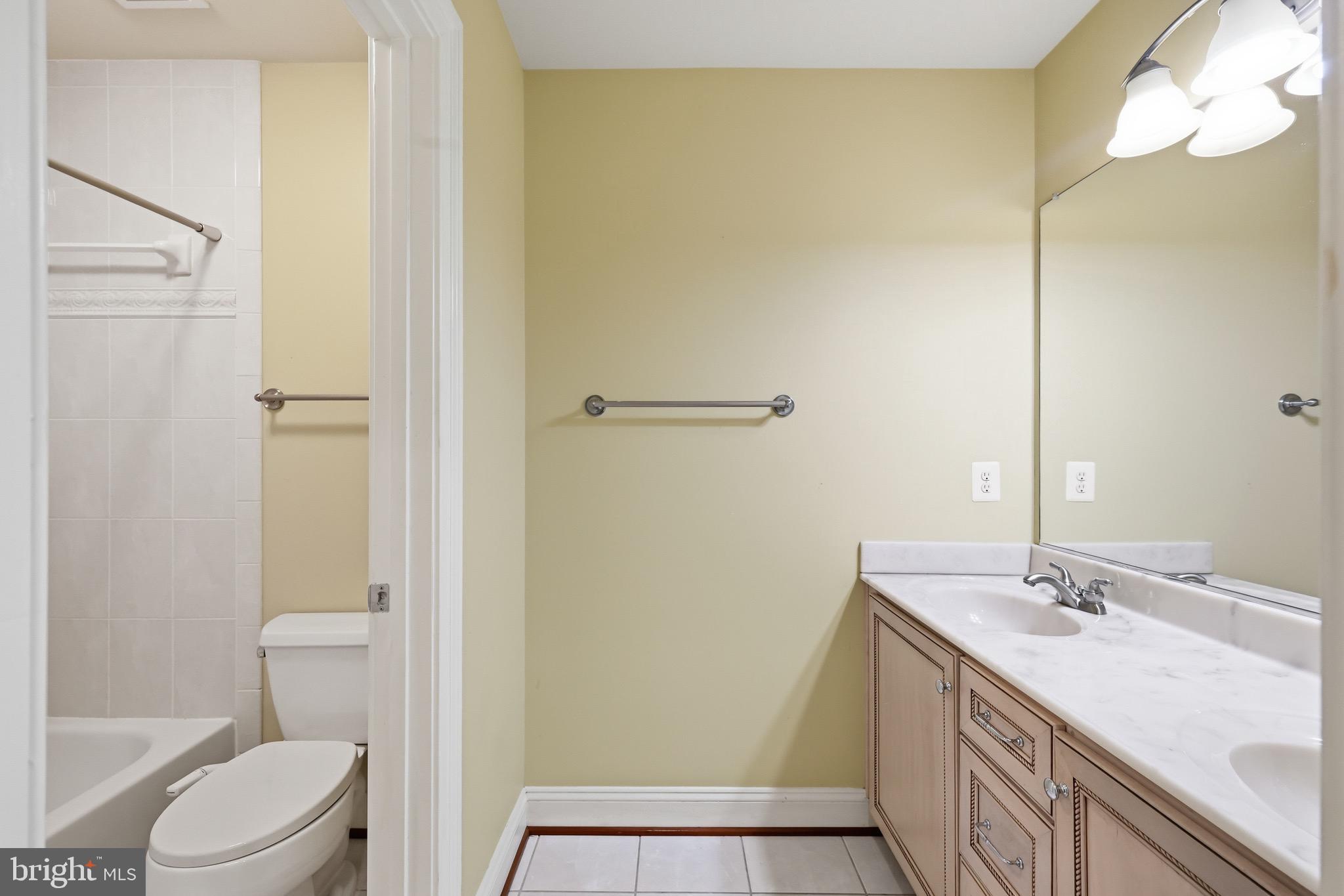FAIRFAX PARK - Residential