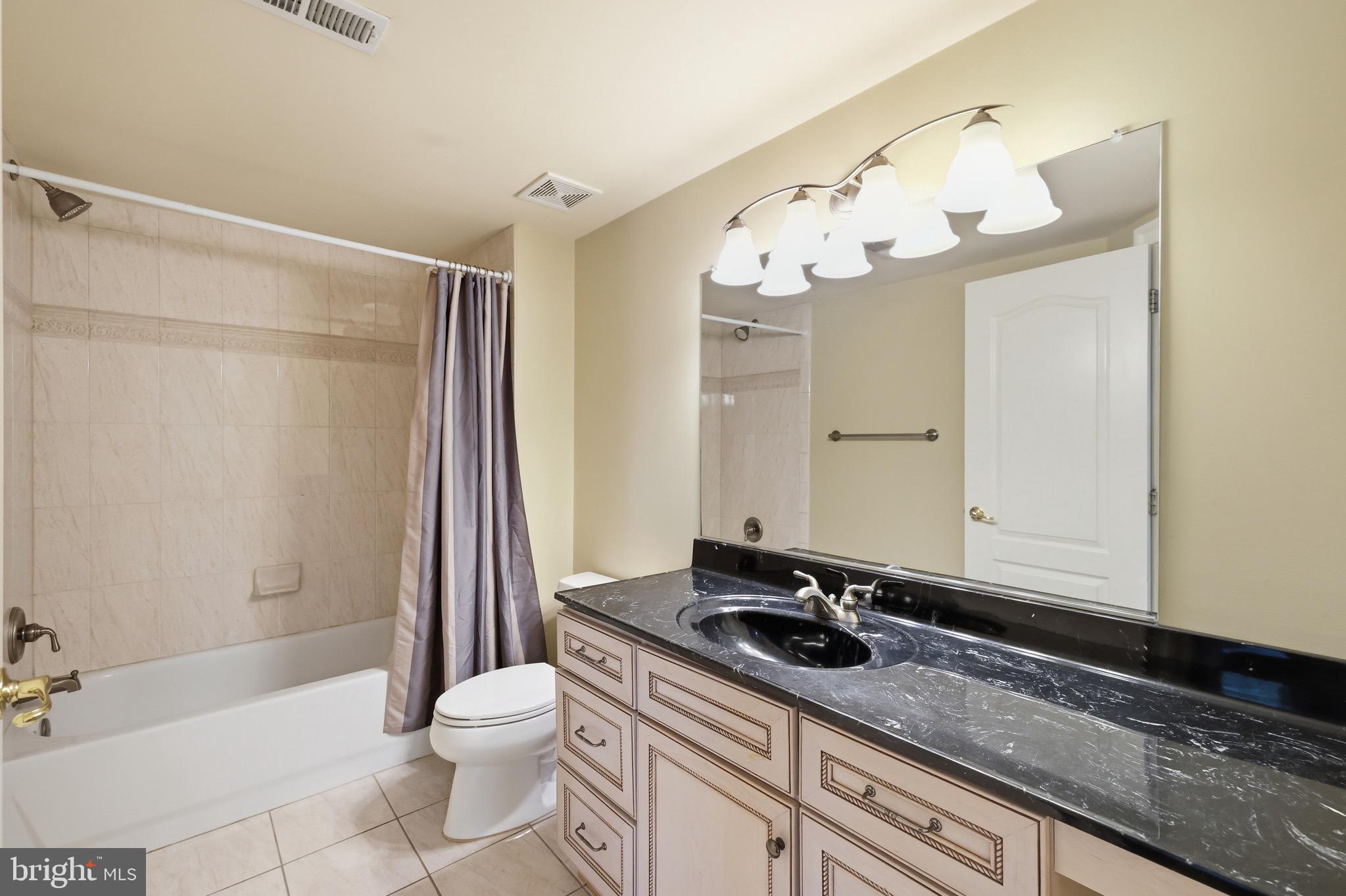 FAIRFAX PARK - Residential