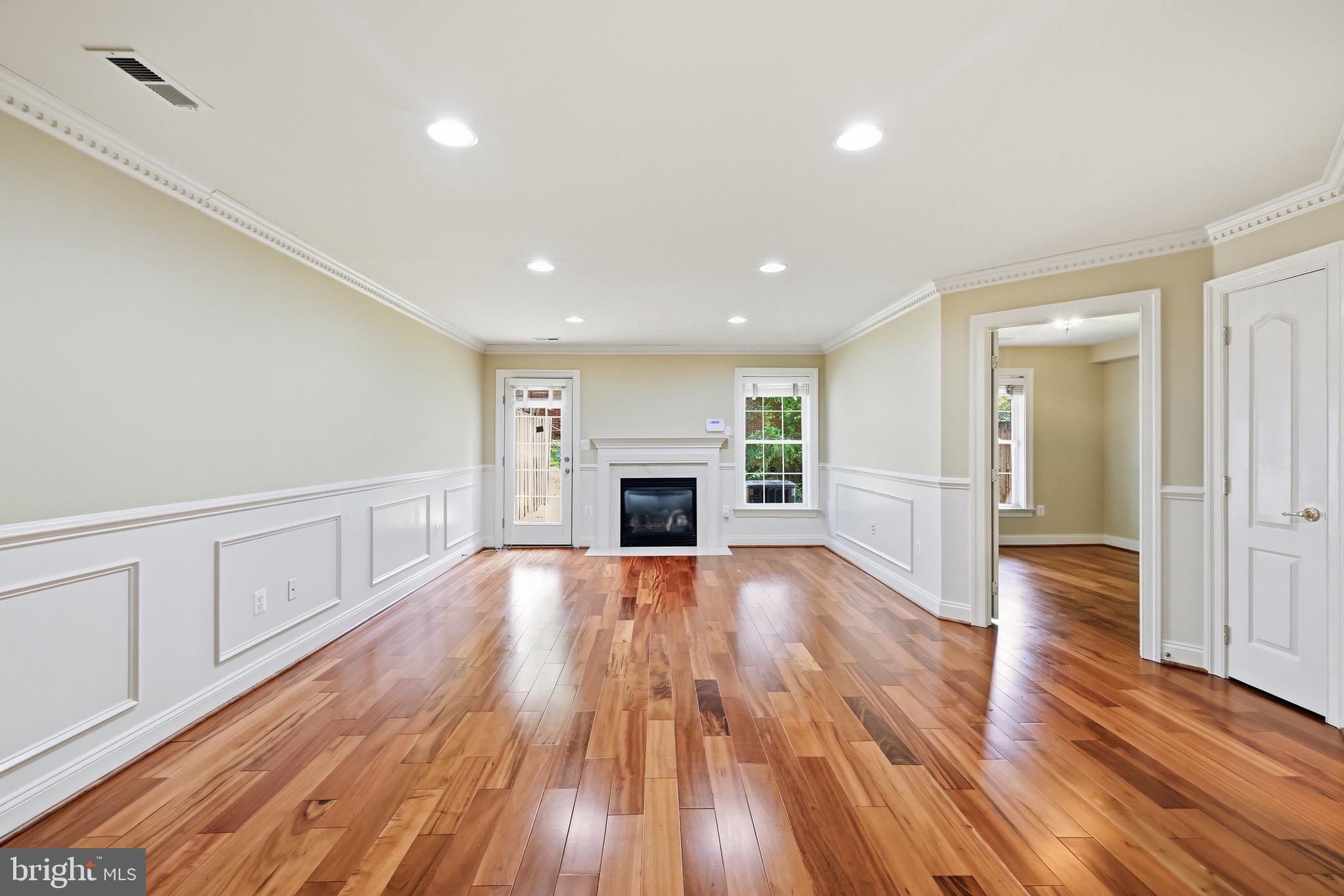 FAIRFAX PARK - Residential